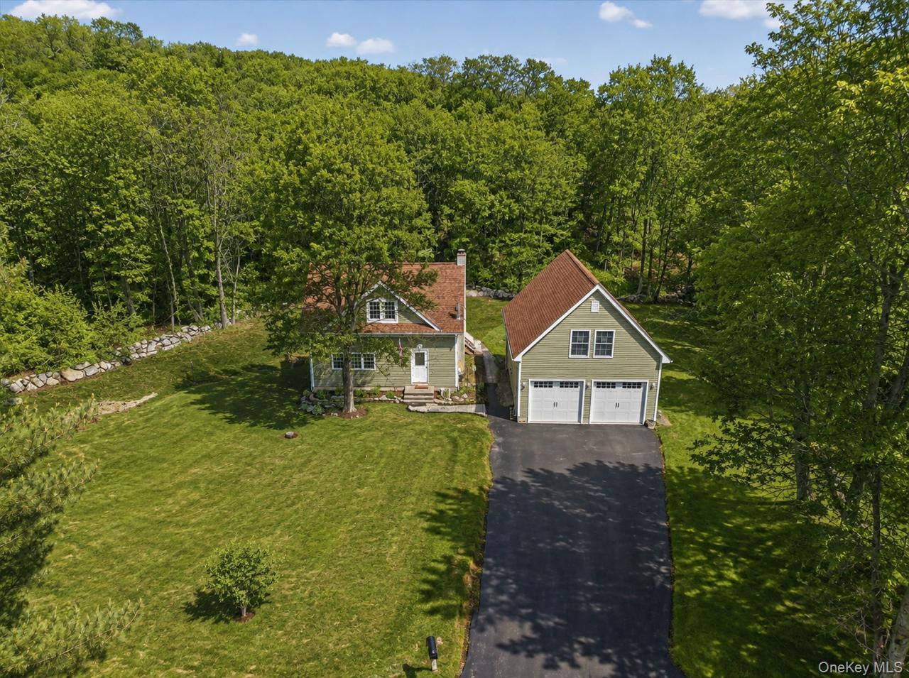 8 Garrett Place Property Photo 2