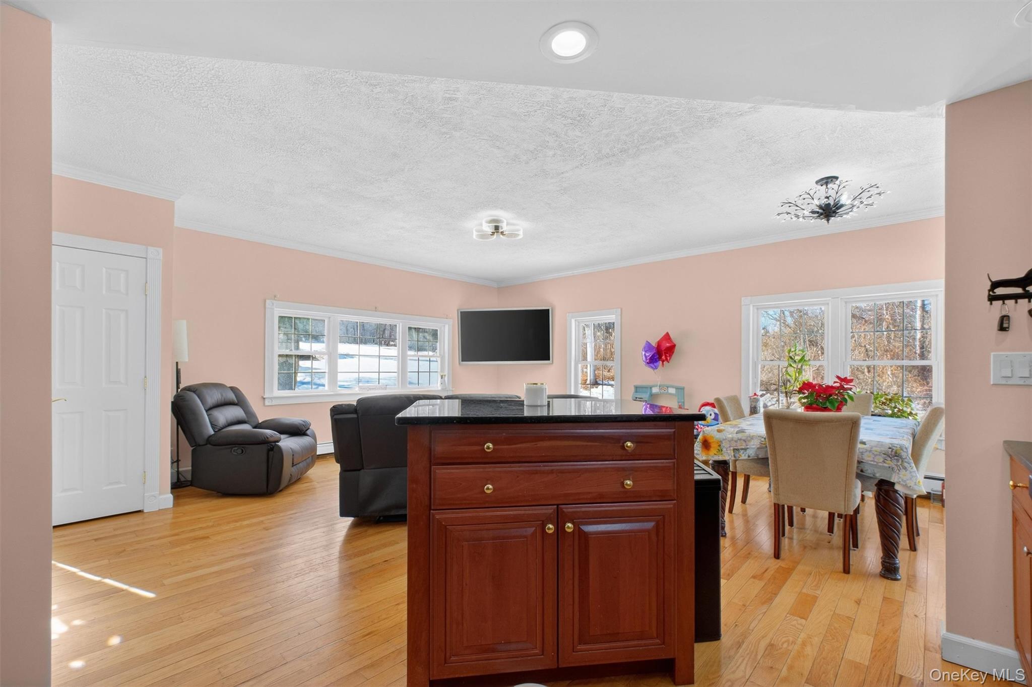 8 Garrett Place Property Photo 10