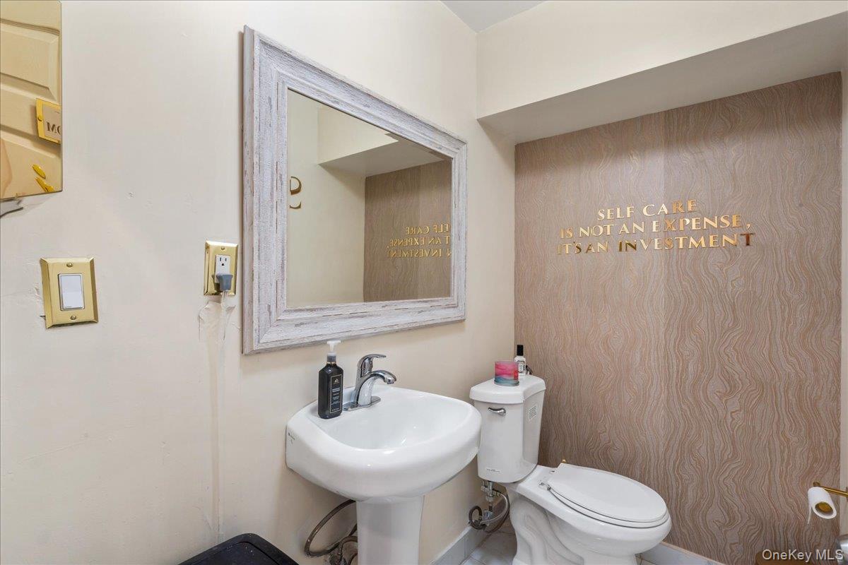 101-12 43rd Avenue Property Photo 13