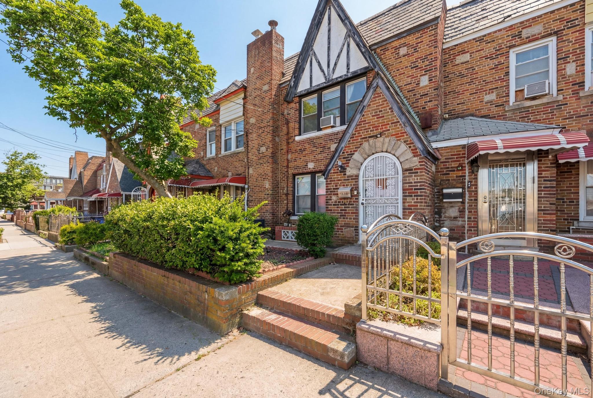 105-31 79th Street Property Photo 3