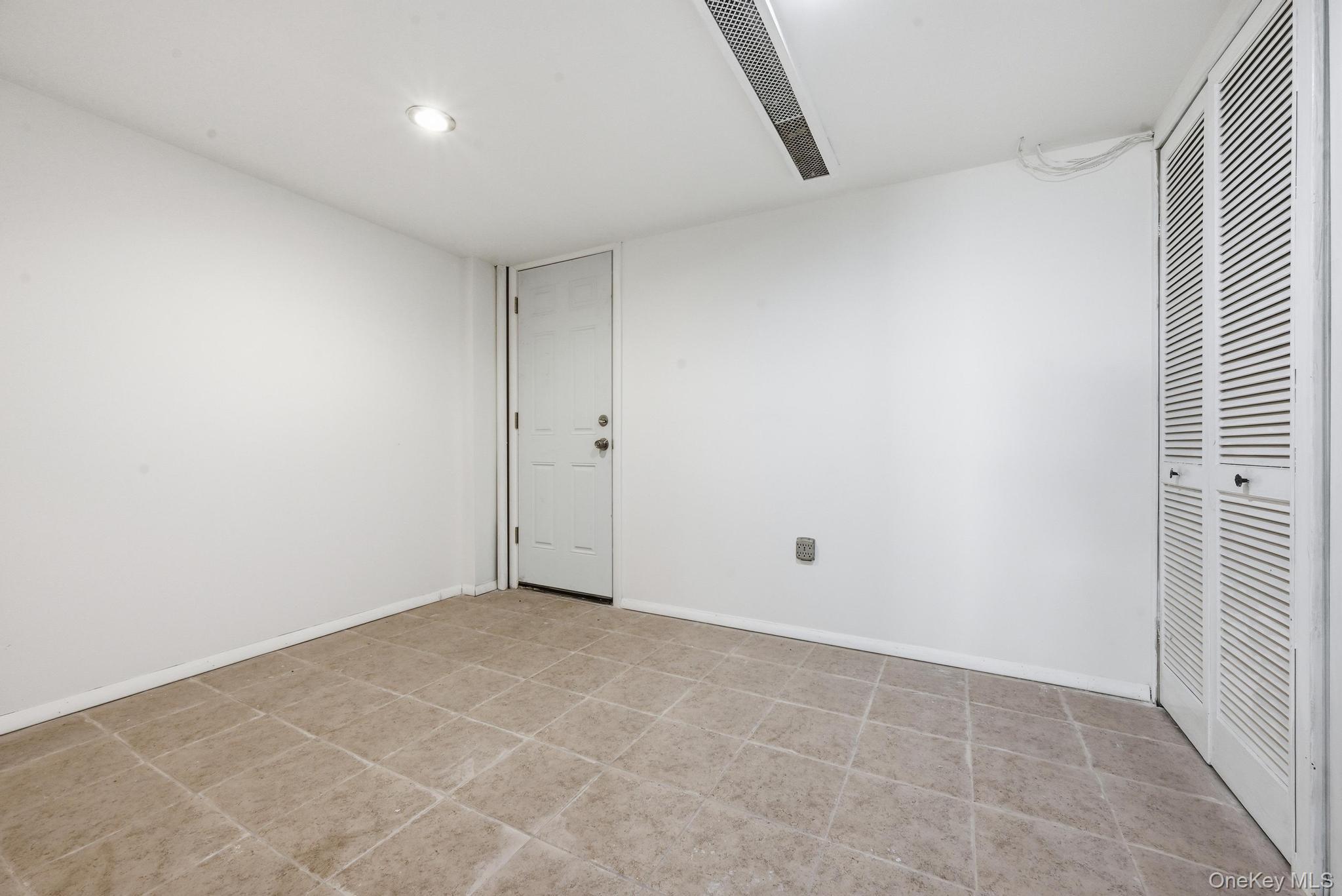 105-31 79th Street Property Photo 23