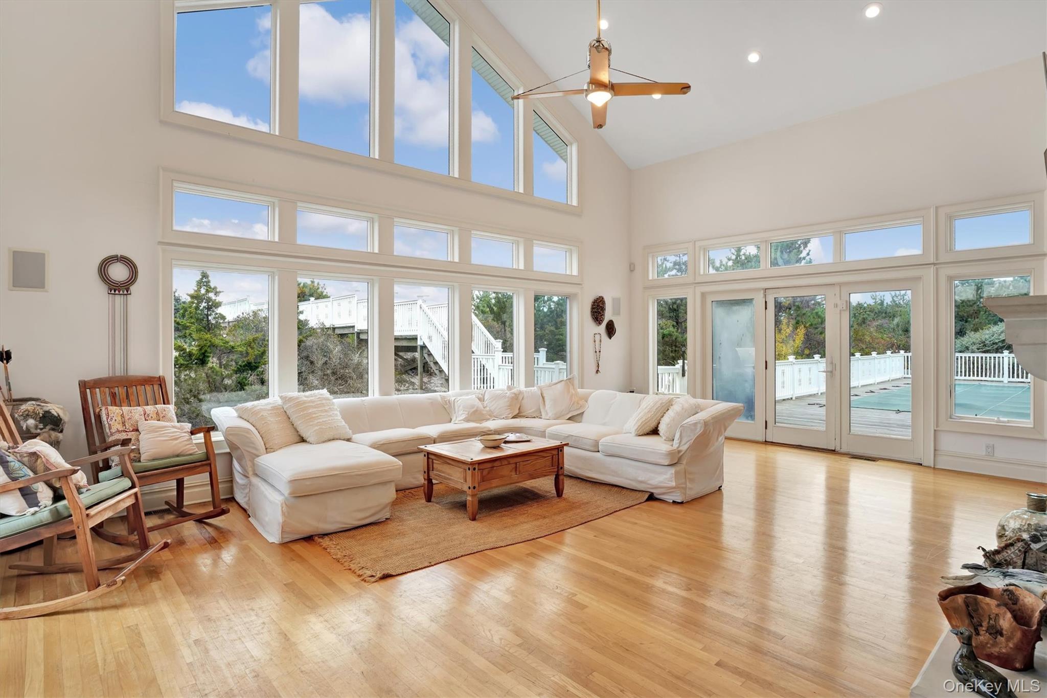 605 Dune Road Property Photo 13