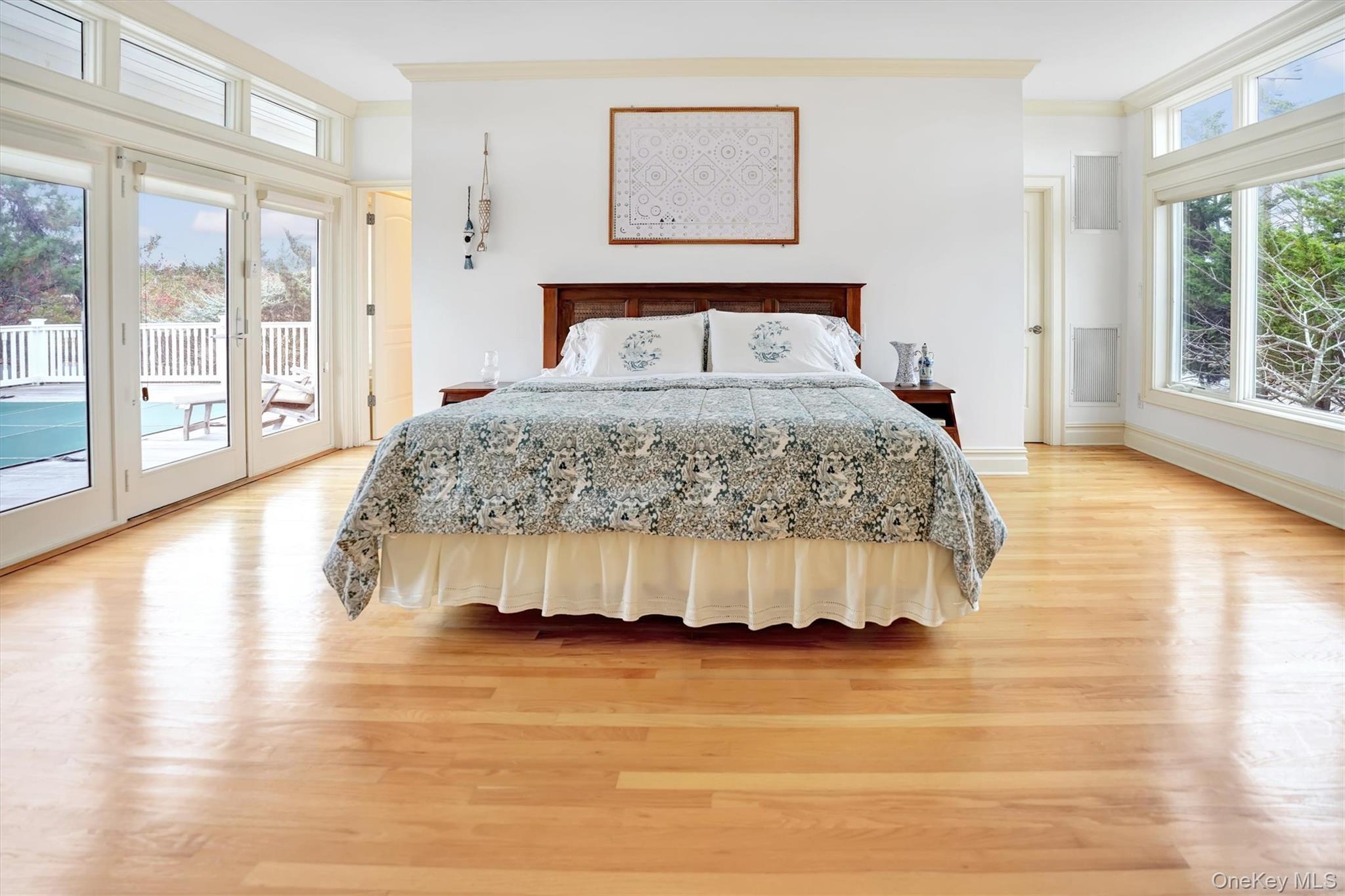 605 Dune Road Property Photo 16
