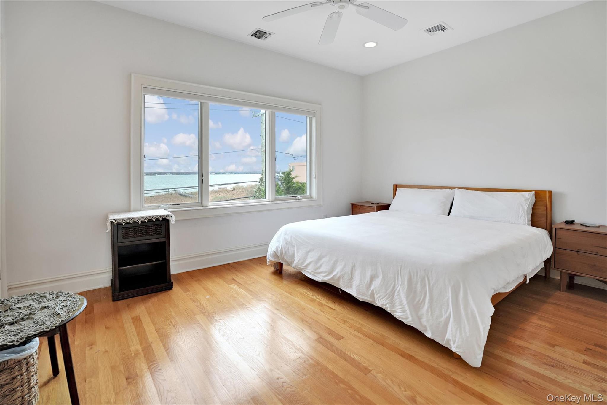 605 Dune Road Property Photo 27
