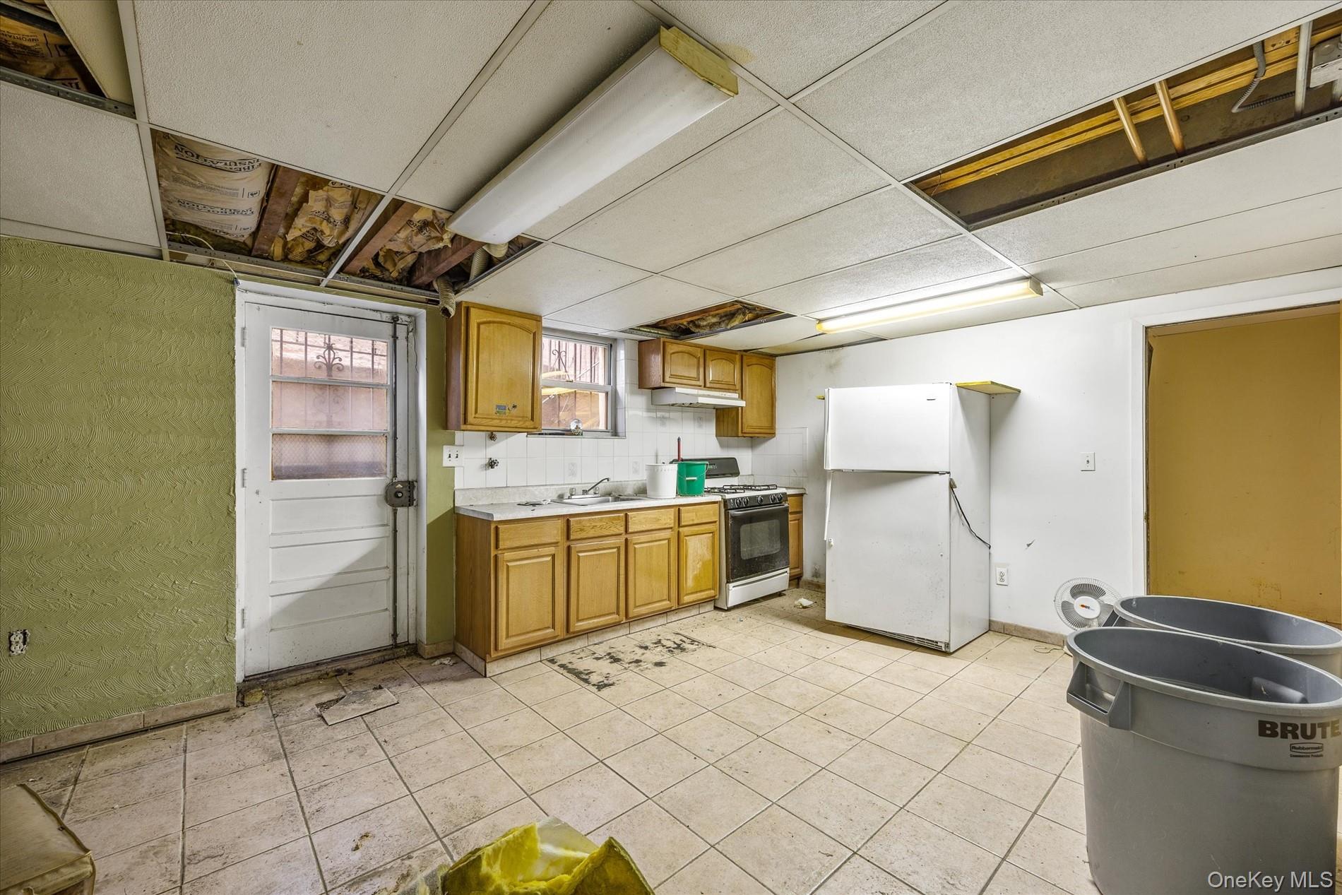2504 42nd Street Property Photo 32