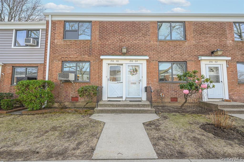 21606 68th Avenue DUPLE Property Photo 1