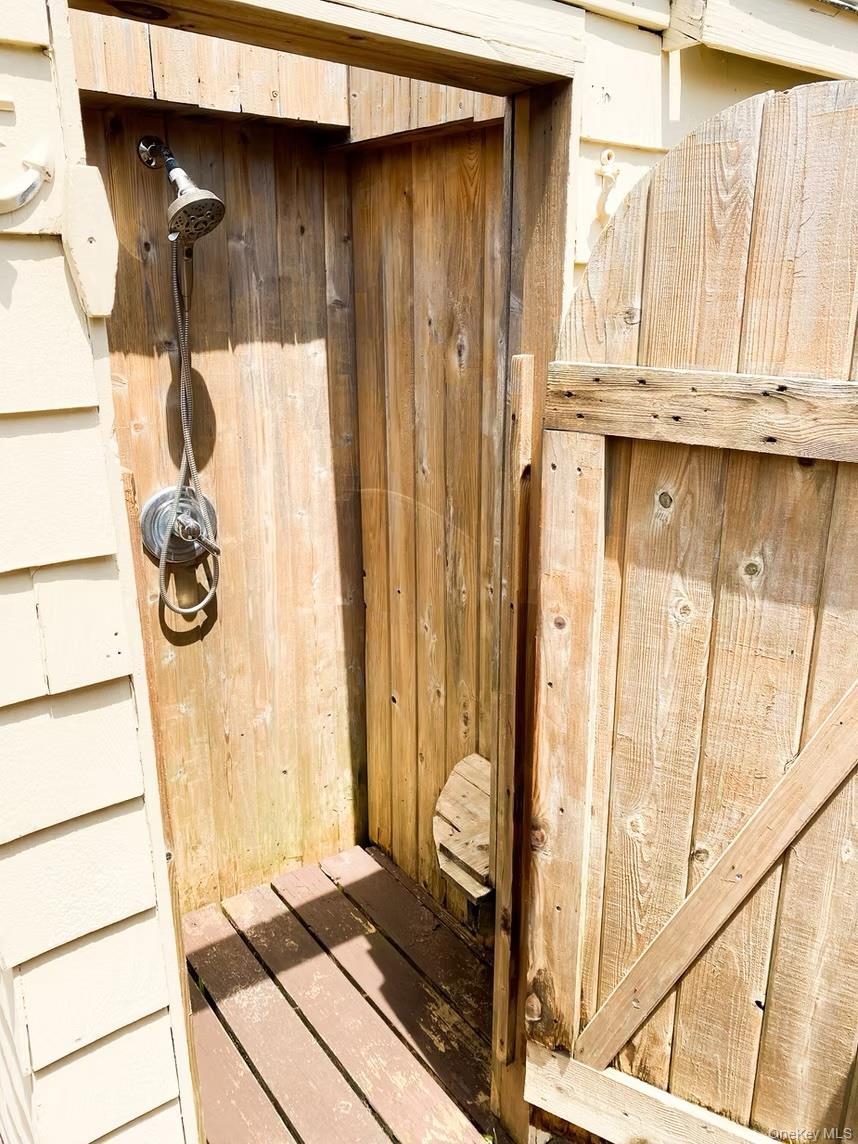 298 Cottage Walk Property Photo 6