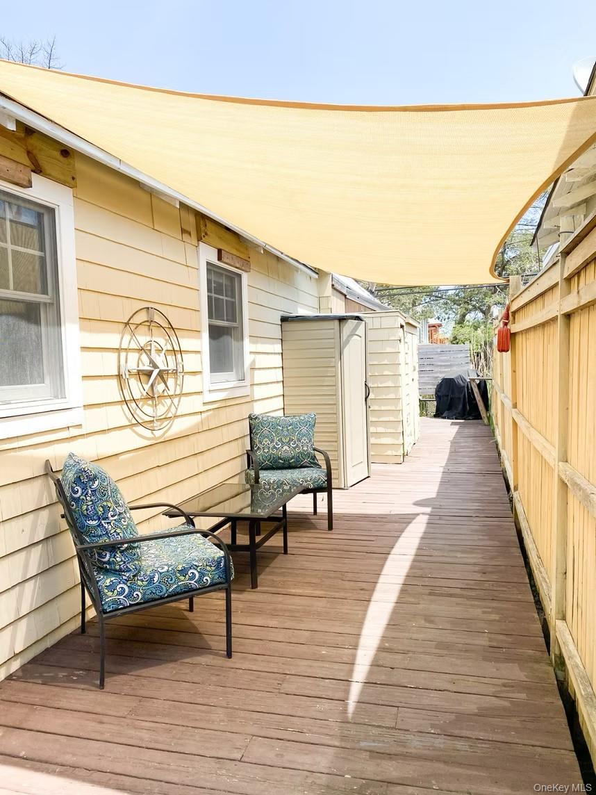 298 Cottage Walk Property Photo 15