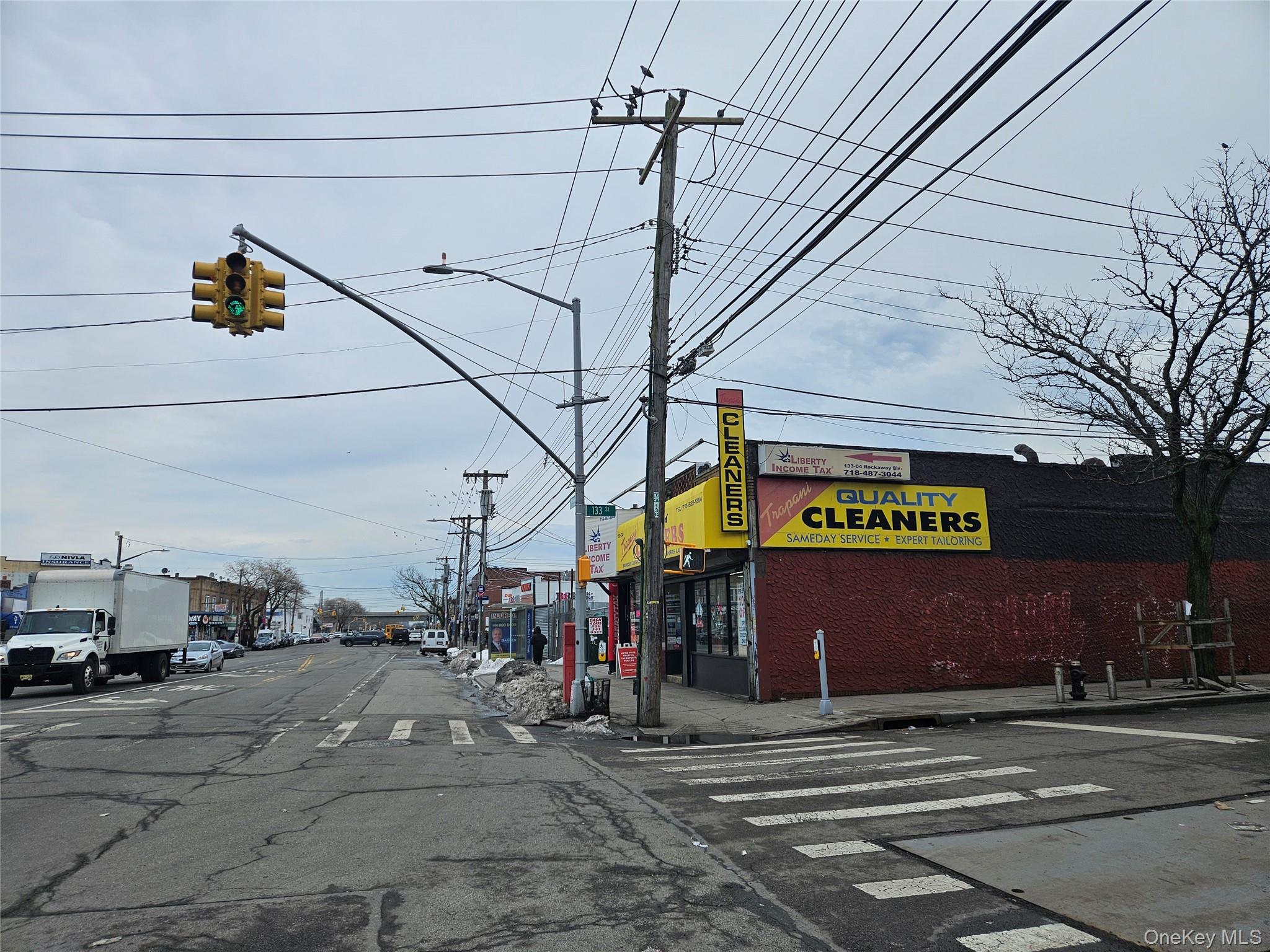 13302 Rockaway Boulevard Property Photo 1