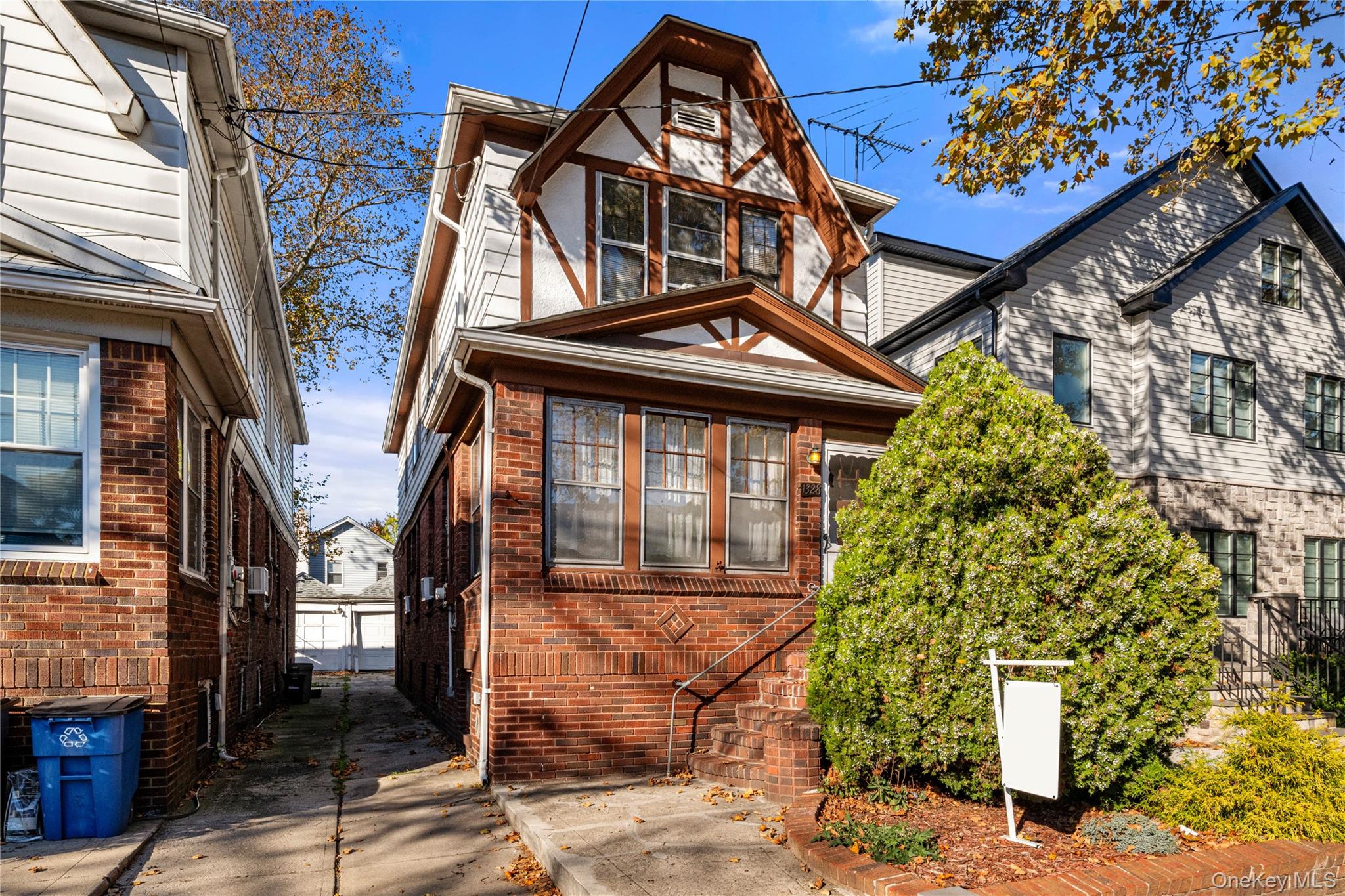 1328 E 35th Street Property Photo 1