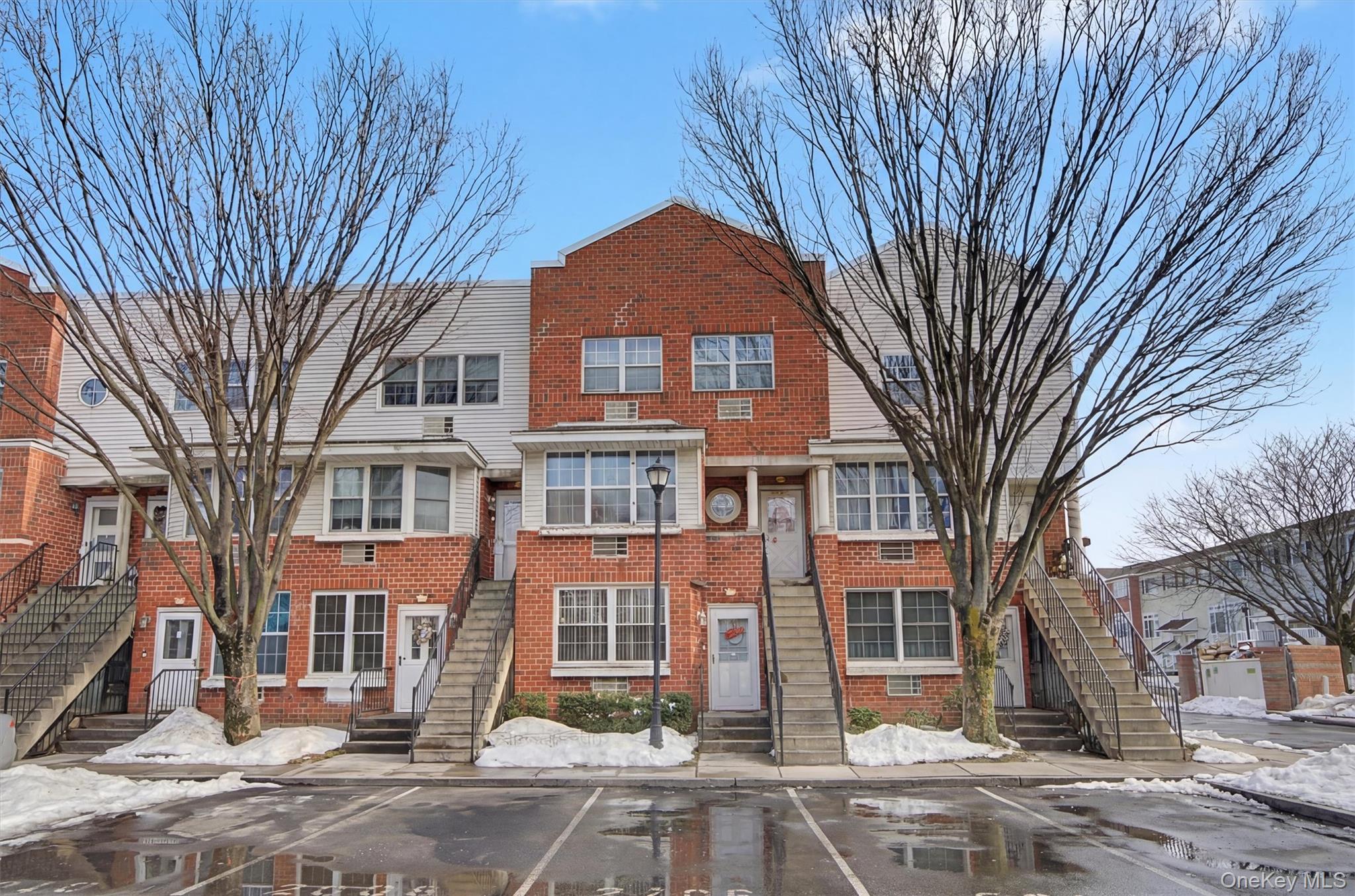 204 Sunset Boulevard 12204
