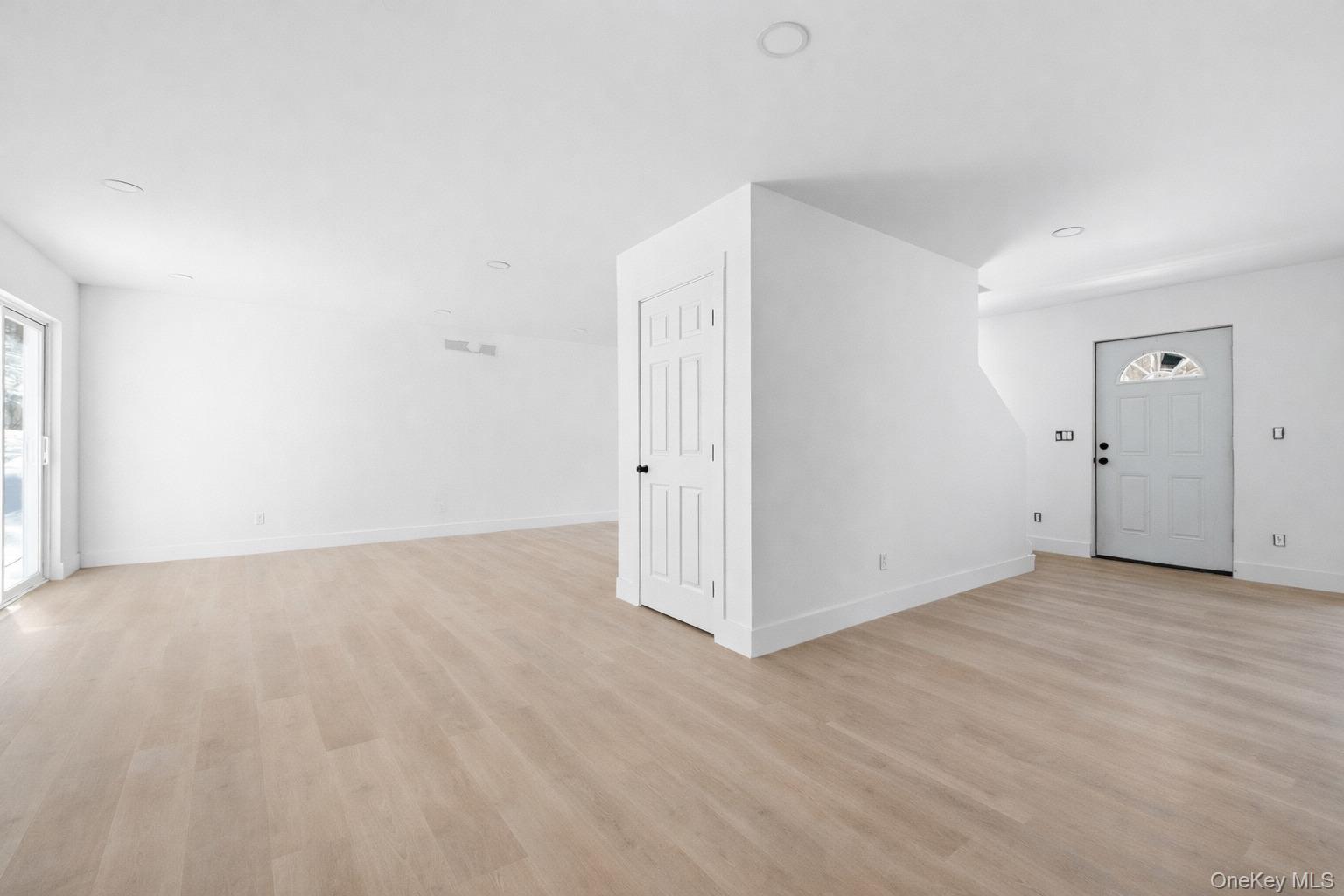 525 Millbrook Drive Property Photo 4