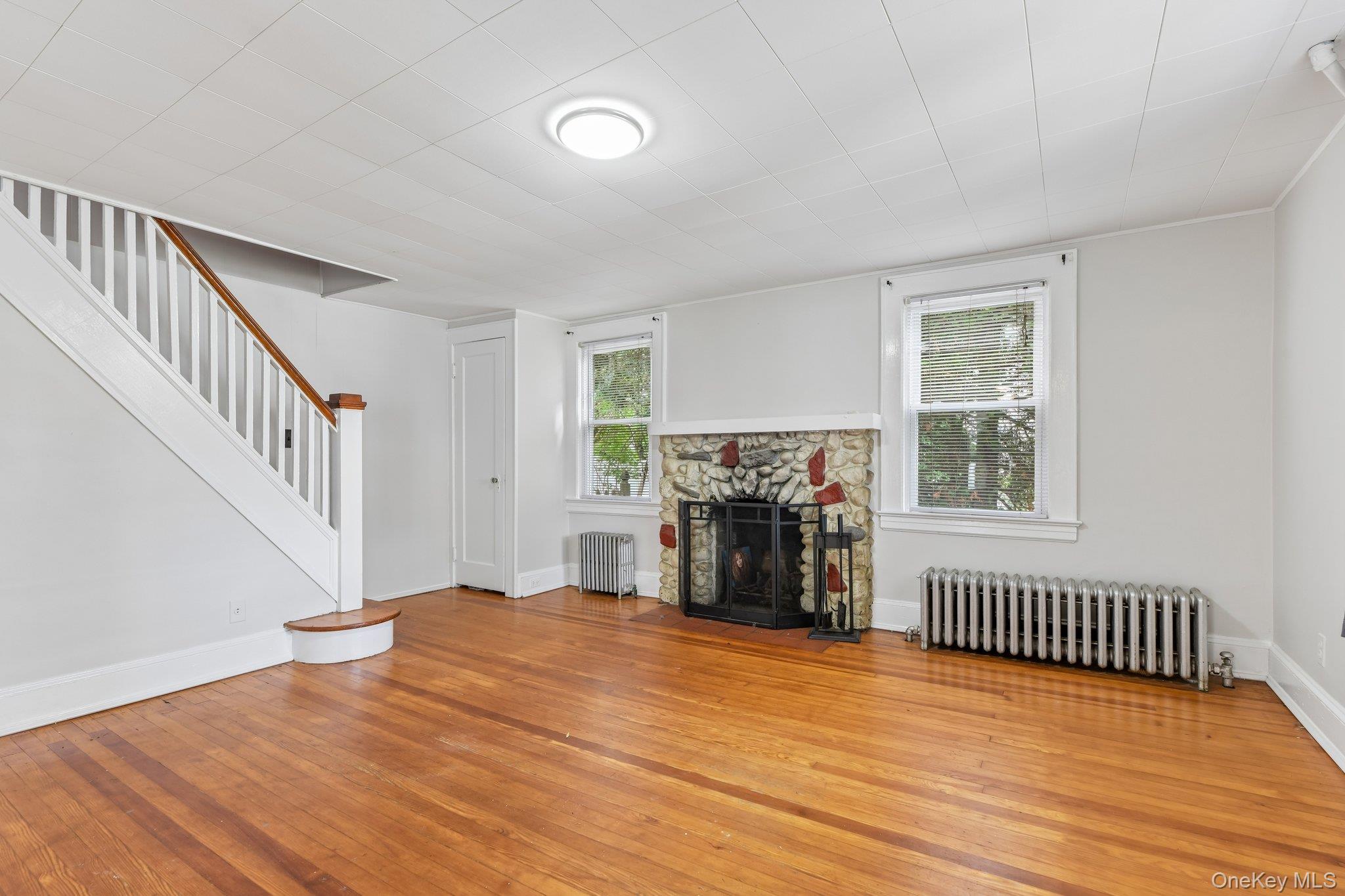 2097 Washington Avenue Property Photo 6