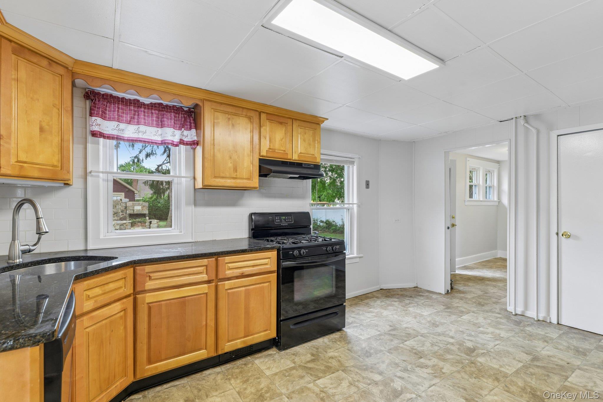 2097 Washington Avenue Property Photo 11