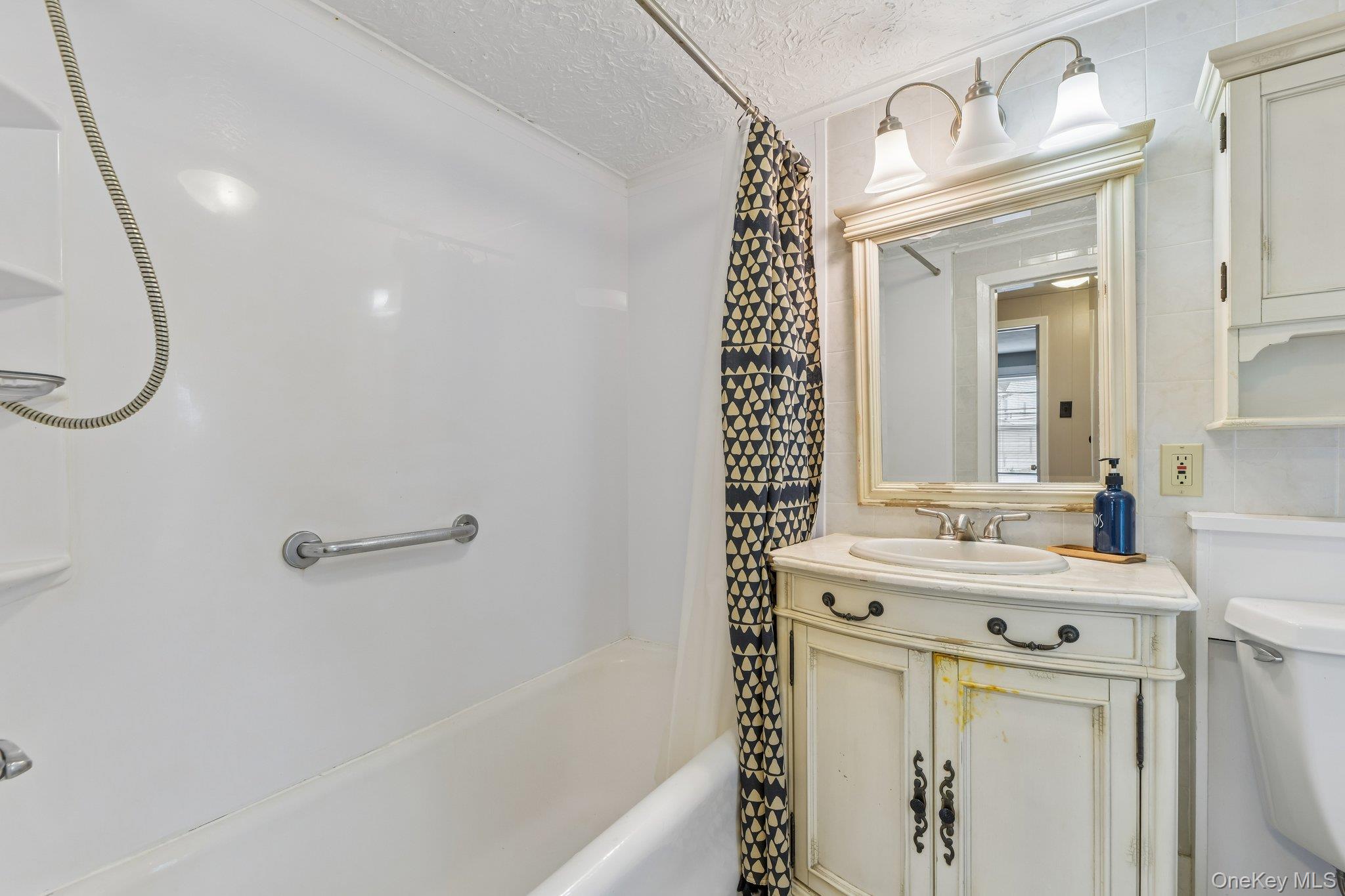 2097 Washington Avenue Property Photo 22