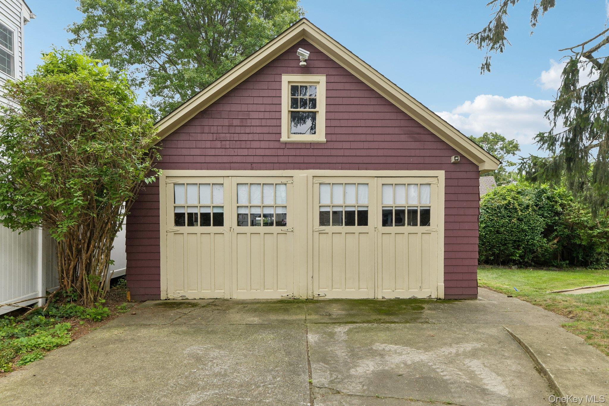 2097 Washington Avenue Property Photo 36