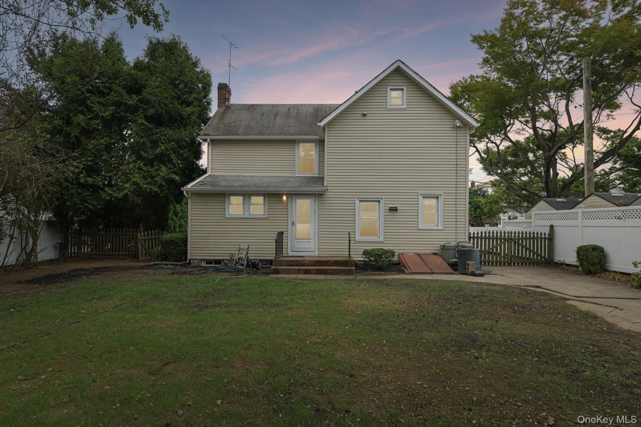 2097 Washington Avenue Property Photo 38