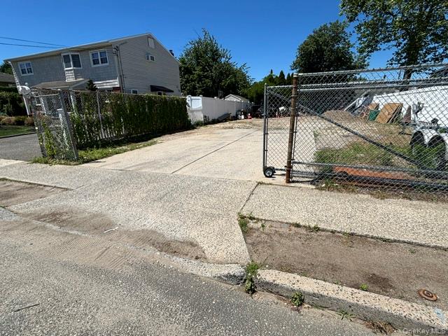 623 Stewart Property Photo 3