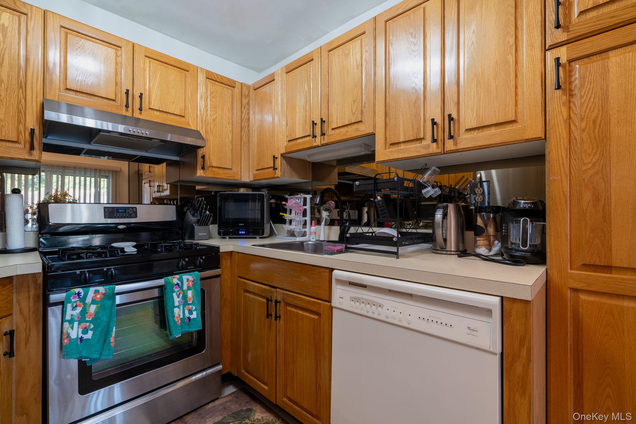 205 Ramapo Road H Property Photo 8