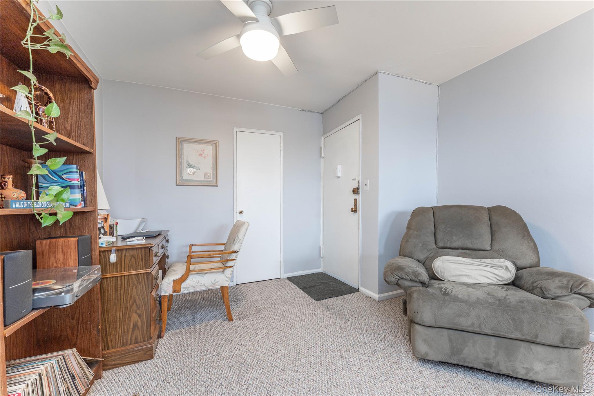 60 Hempstead Avenue 2k Property Photo 7