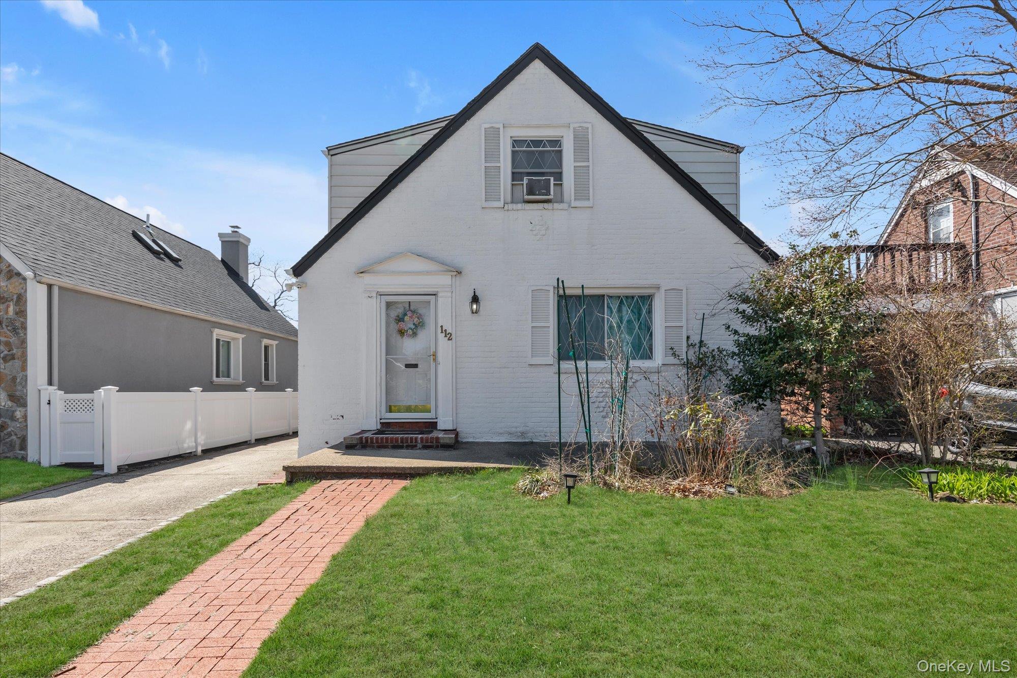 112 Ann Street Property Photo 1