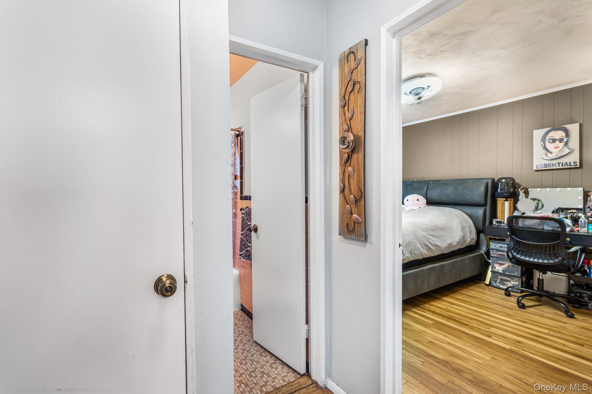 1907 166th Street Lower Property Photo 5