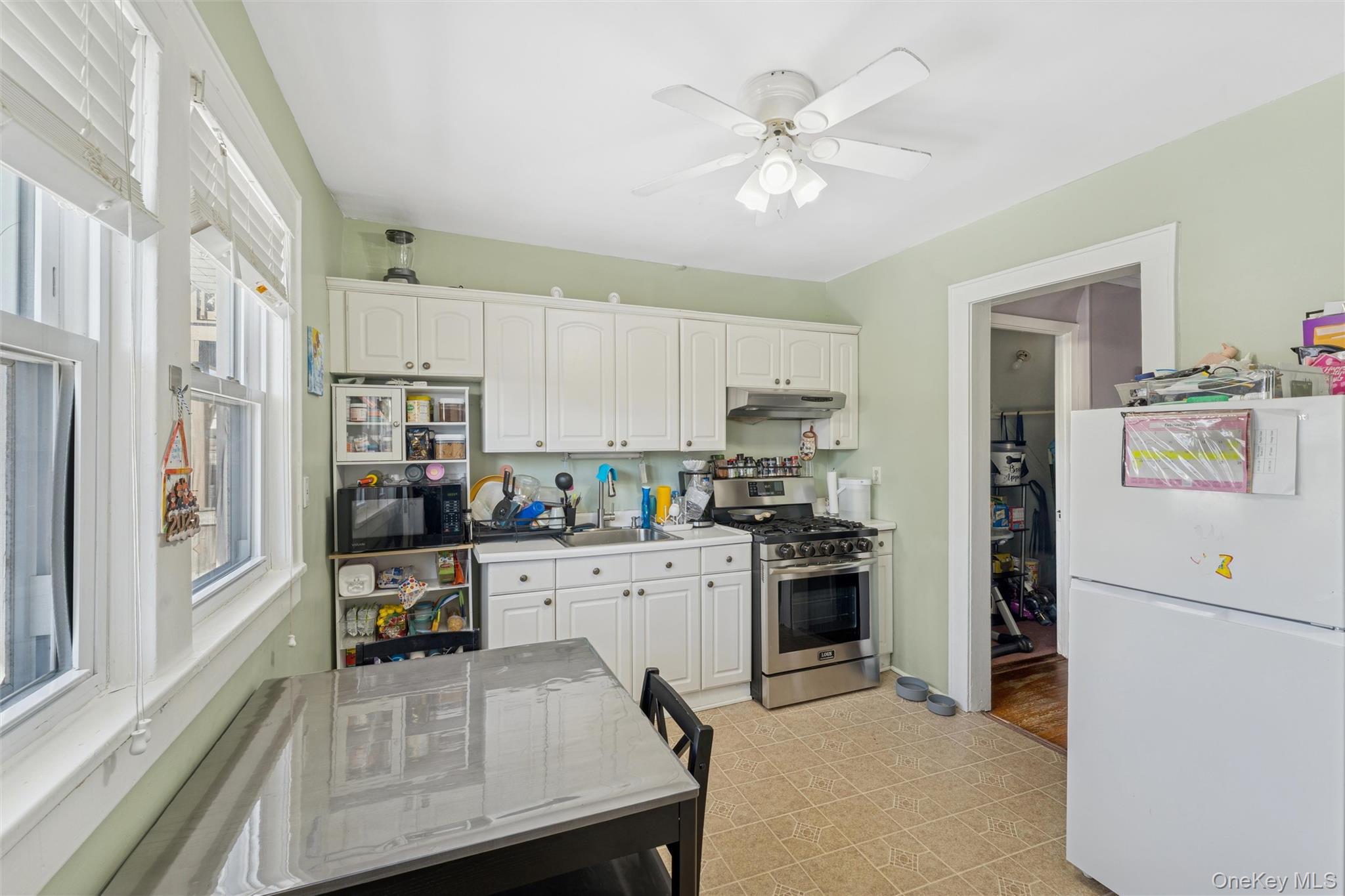 22 Brokaw Avenue Property Photo 6