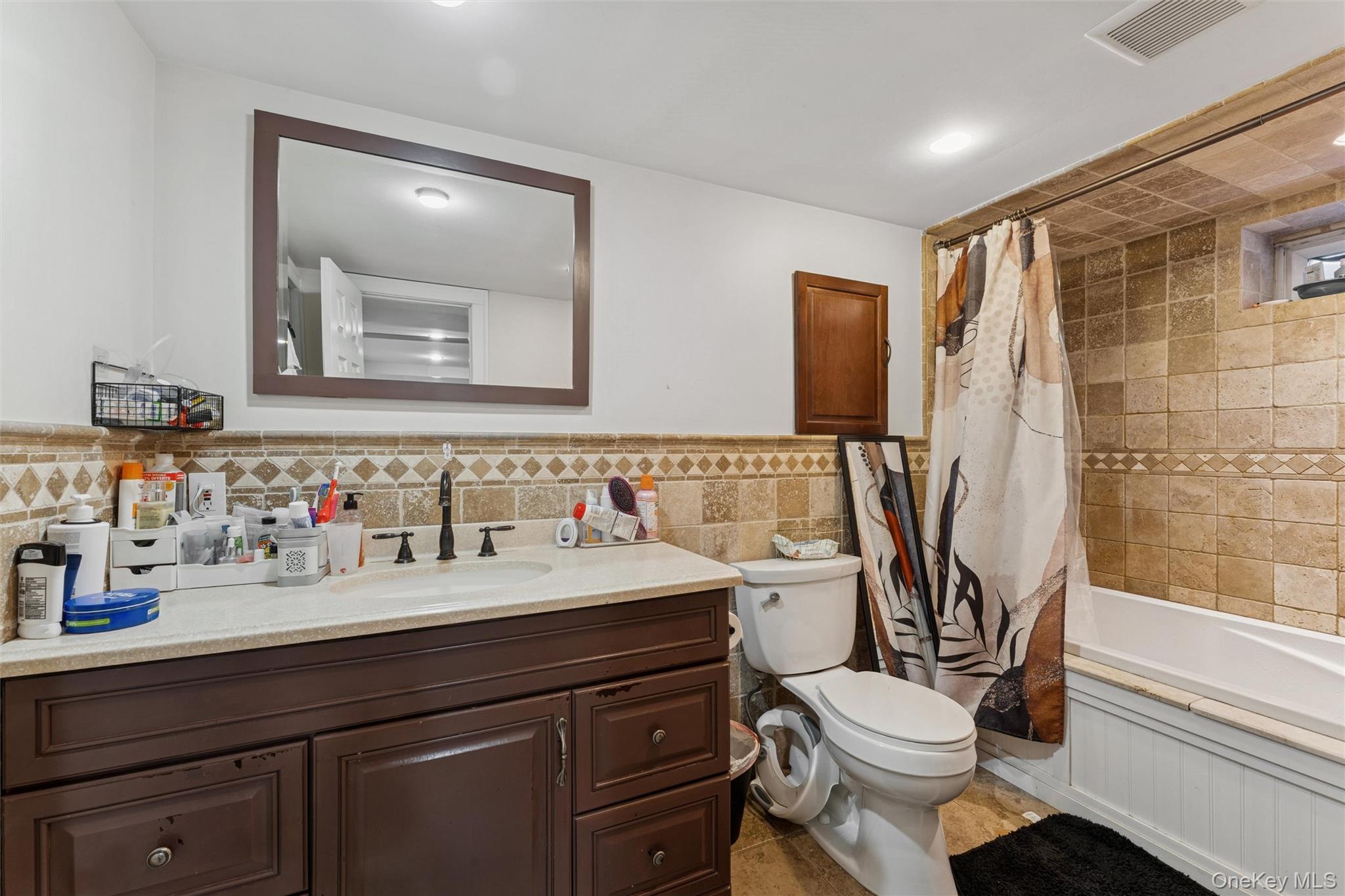 22 Brokaw Avenue Property Photo 12