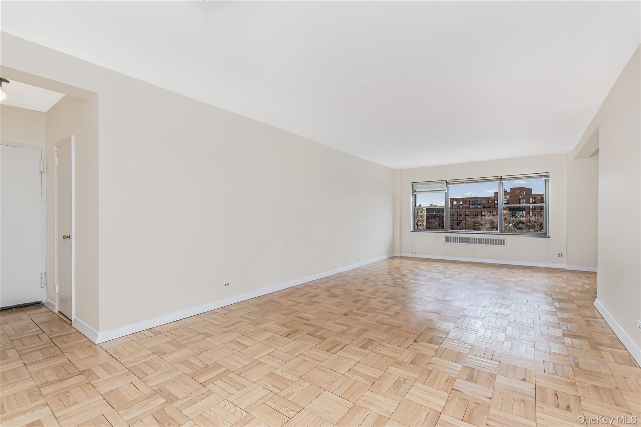 3515 Henry Hudson Parkway 5g Property Photo 6
