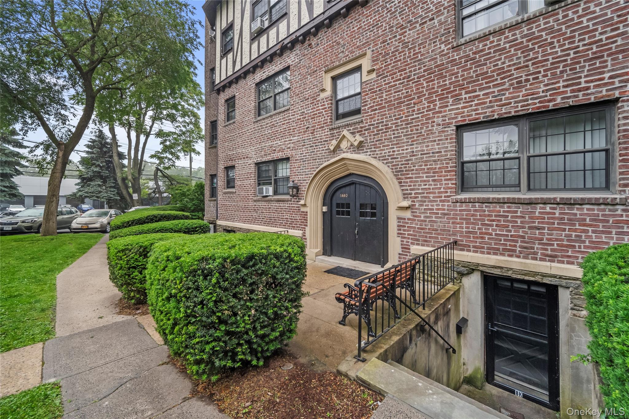 1440 Boston Post Road 8k Property Photo 2