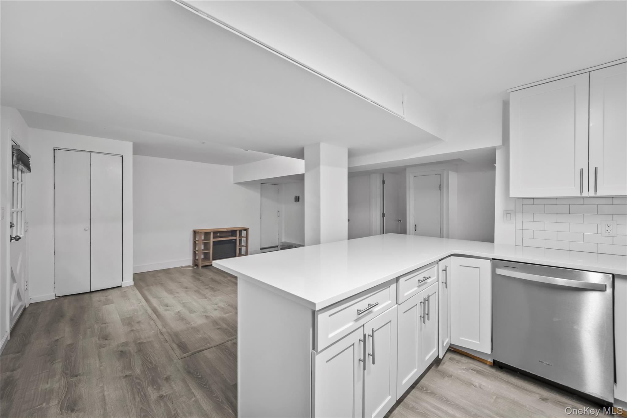 1440 Boston Post Road 8k Property Photo 7