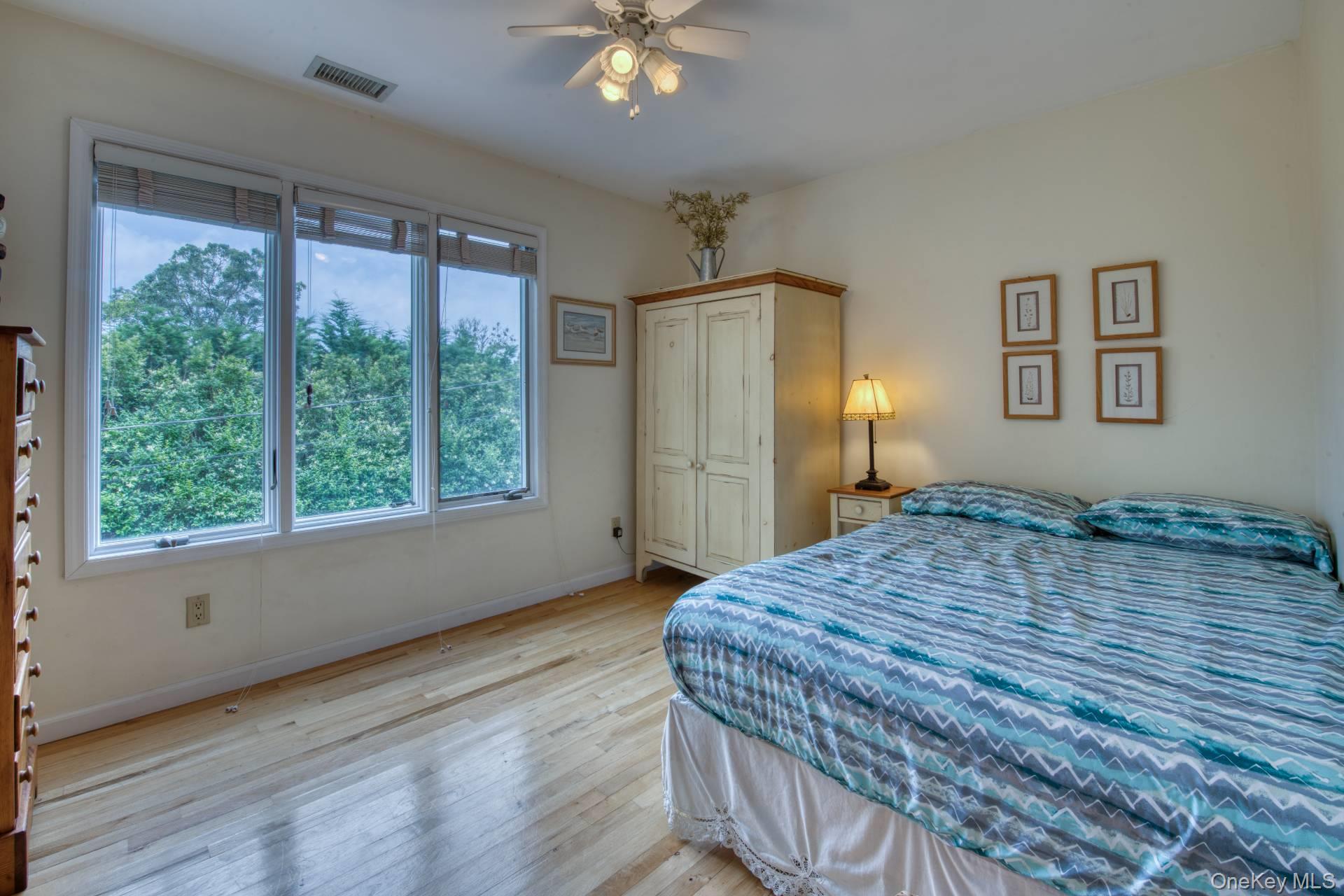 2 Bayside Avenue Property Photo 8