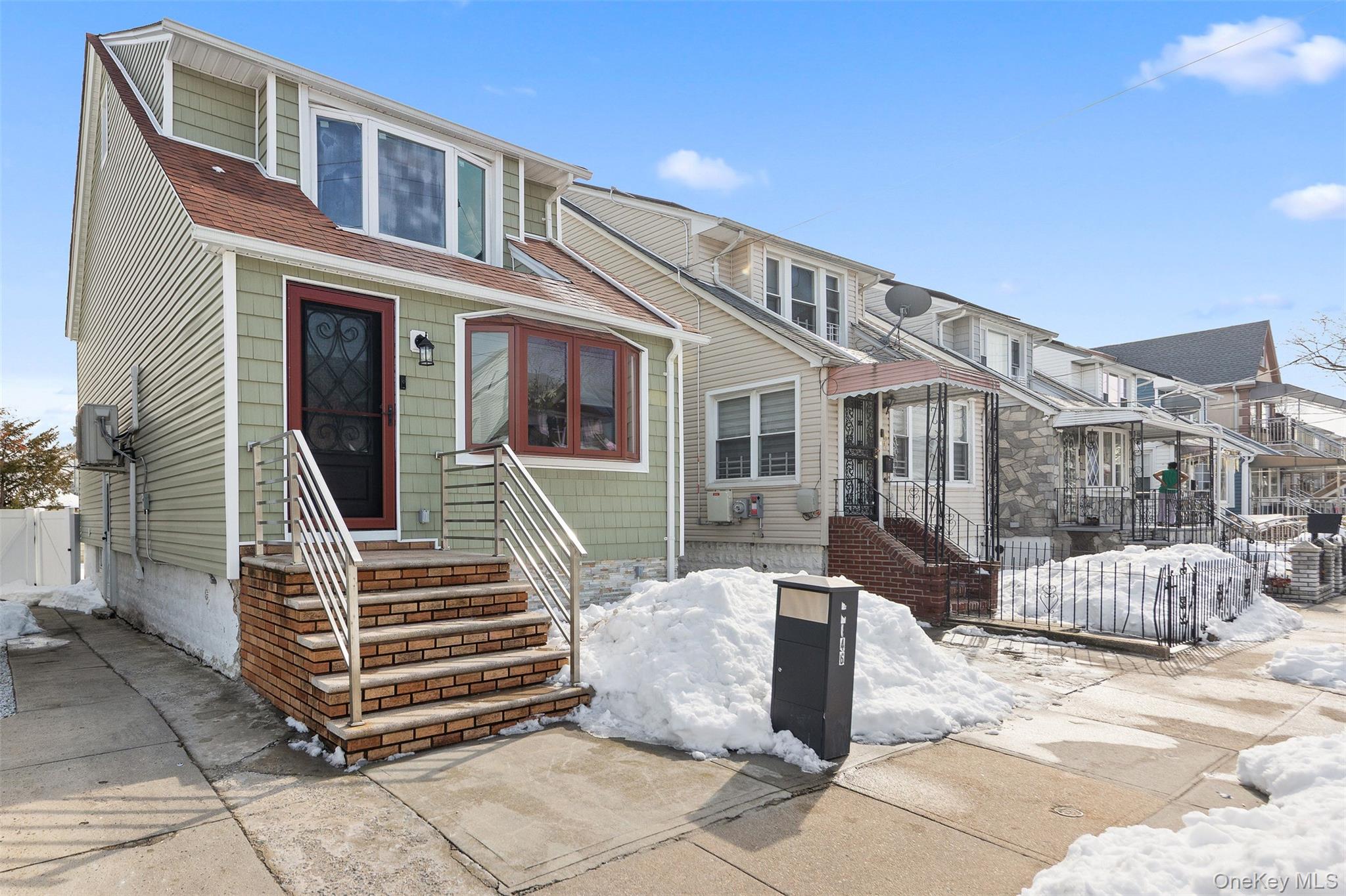 17046 118th Avenue Property Photo 1