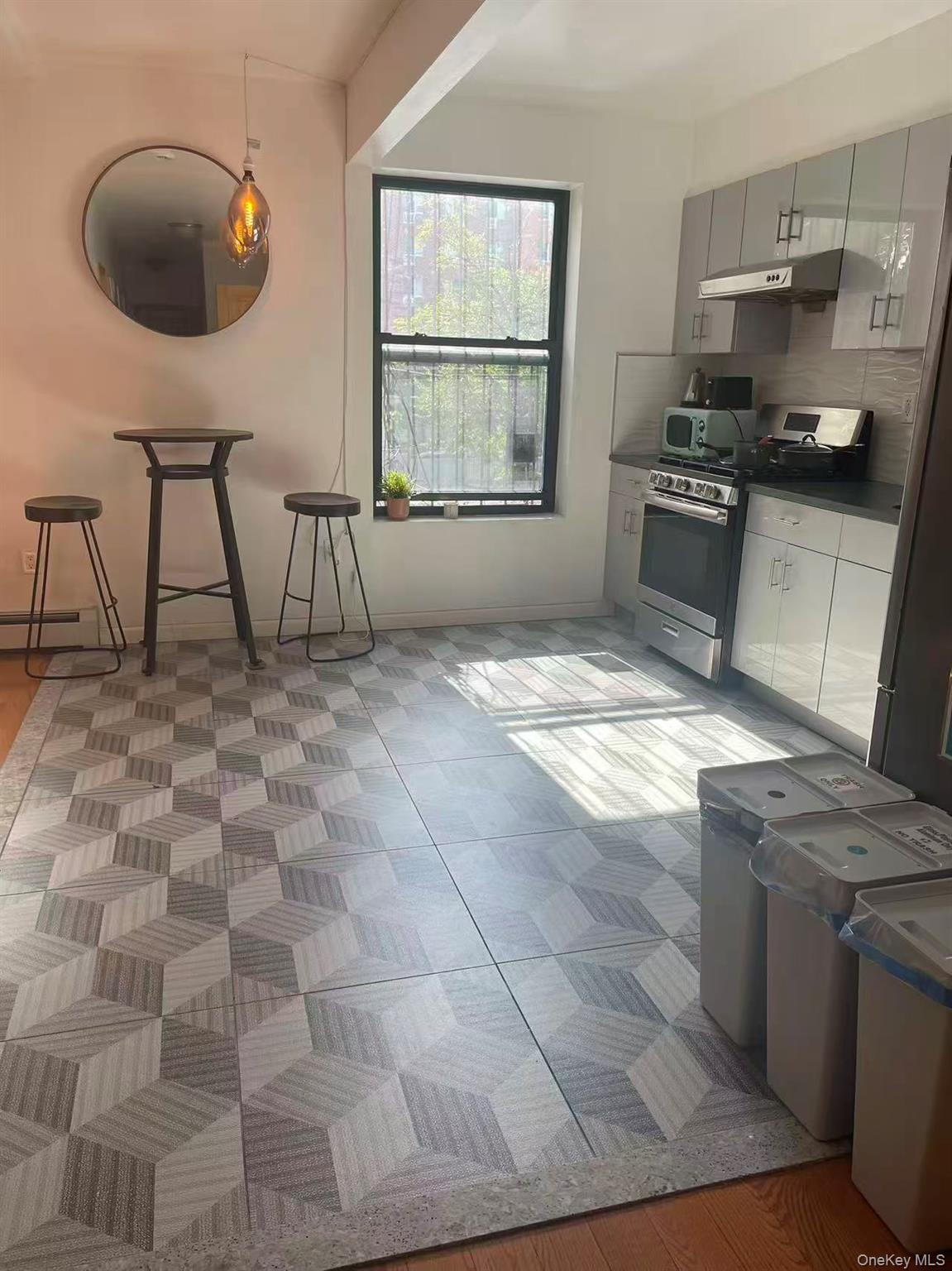 66 Moore Street Property Photo 1