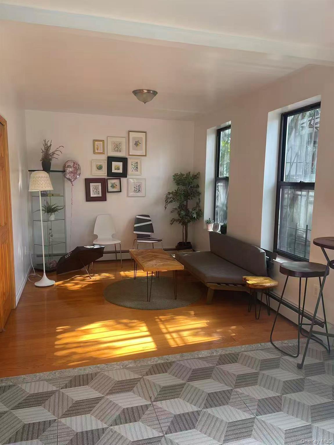 66 Moore Street Property Photo 3
