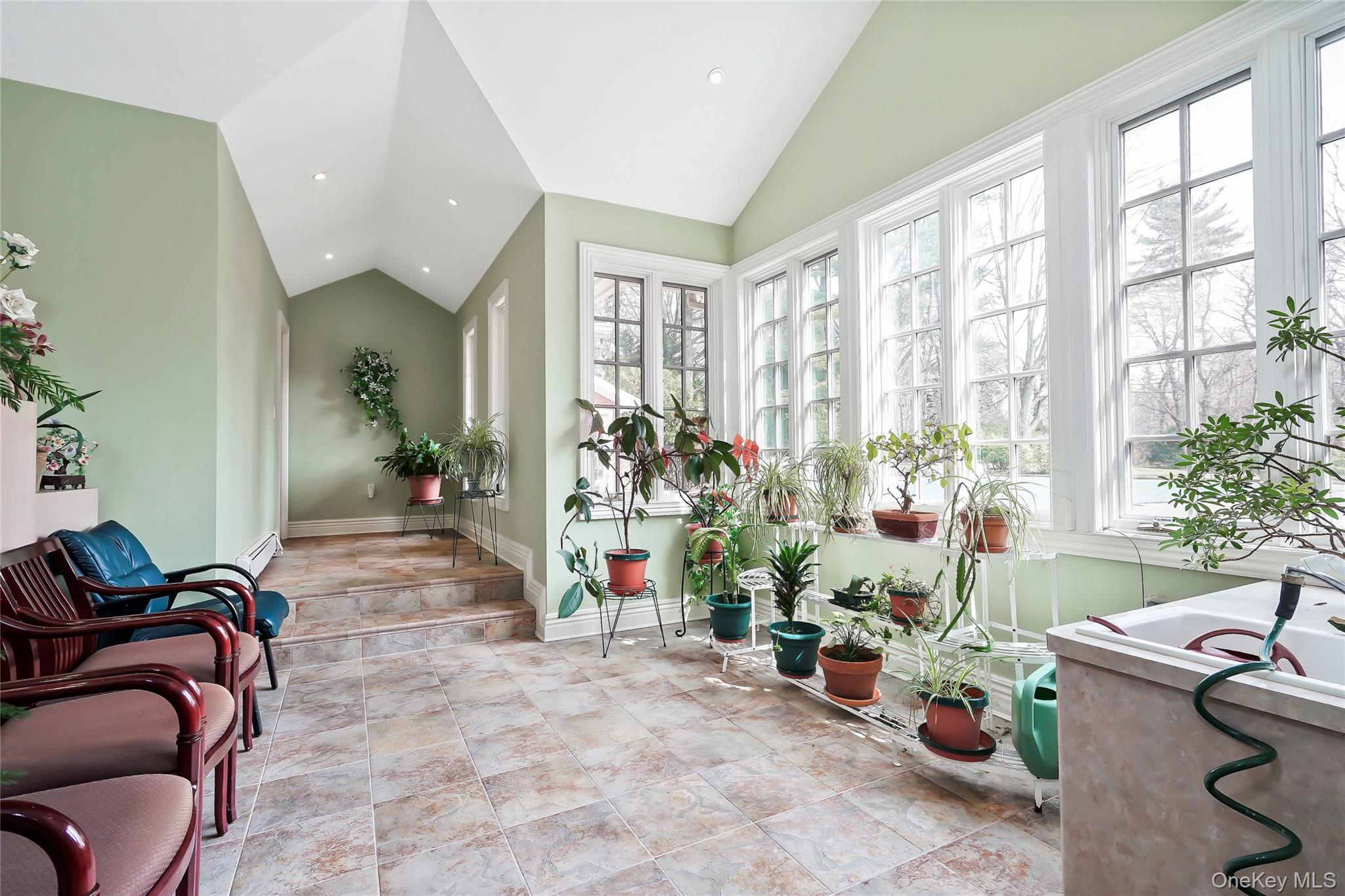 10 Hill Road Property Photo 16