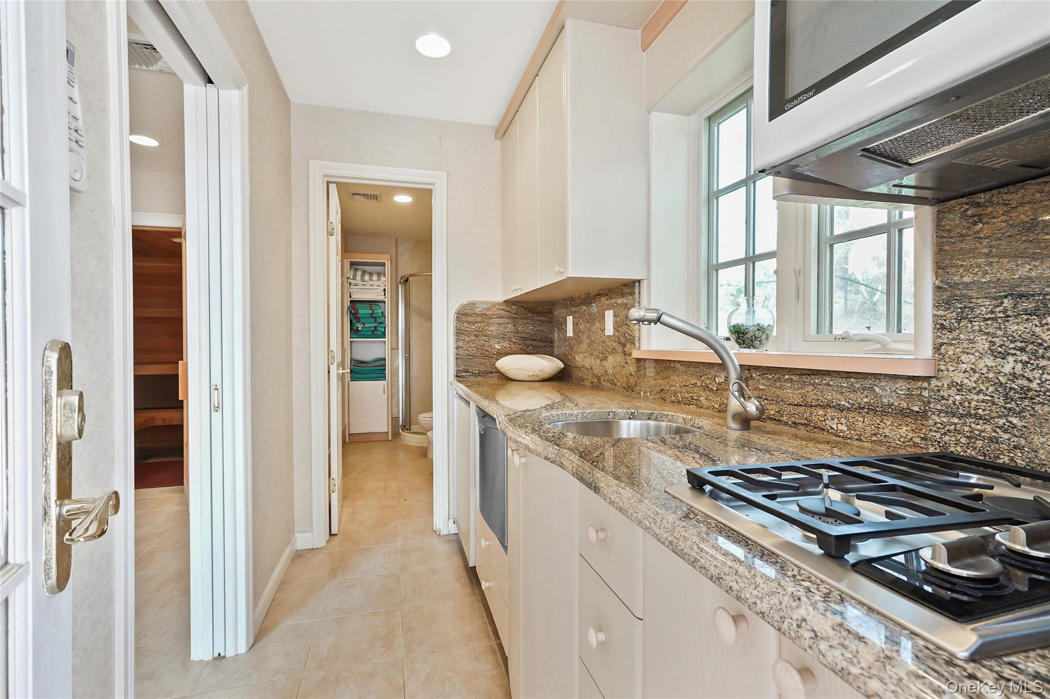 10 Hill Road Property Photo 19