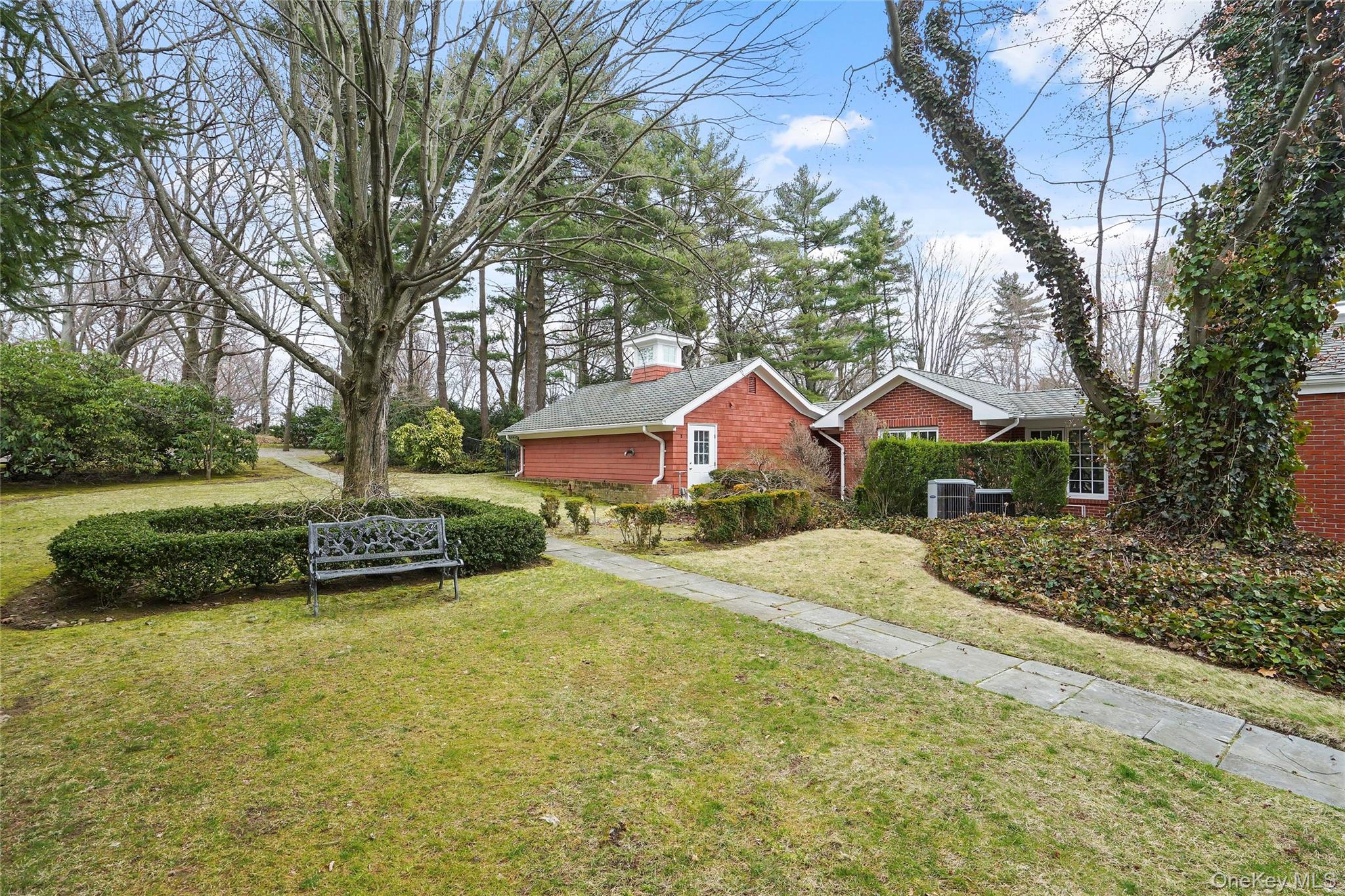 10 Hill Road Property Photo 42
