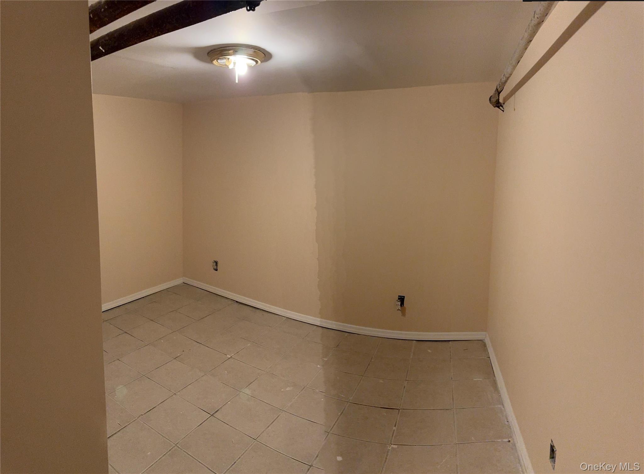 776 Hewitt Property Photo 17
