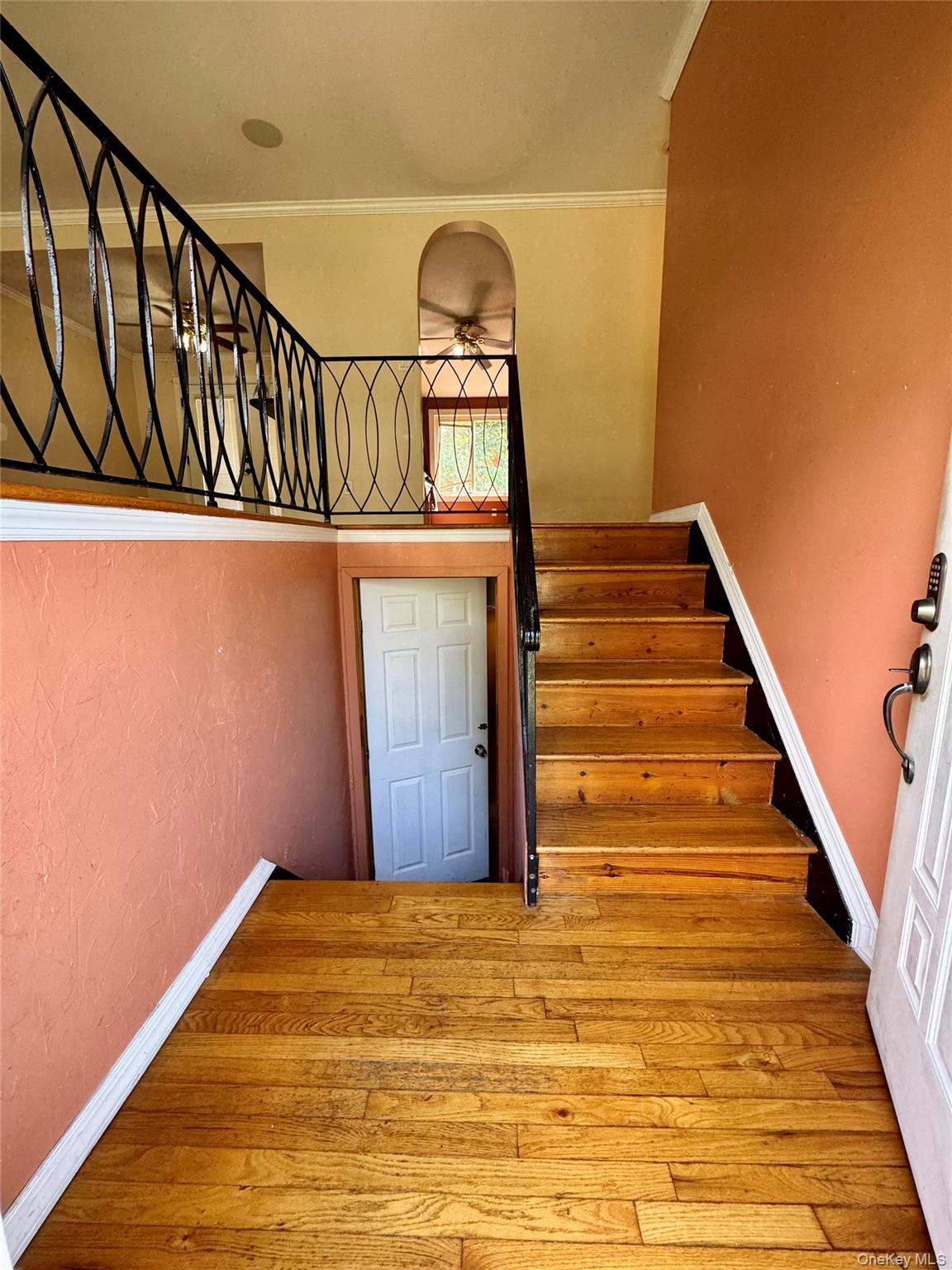 1081 Bay Shore Avenue Property Photo 8