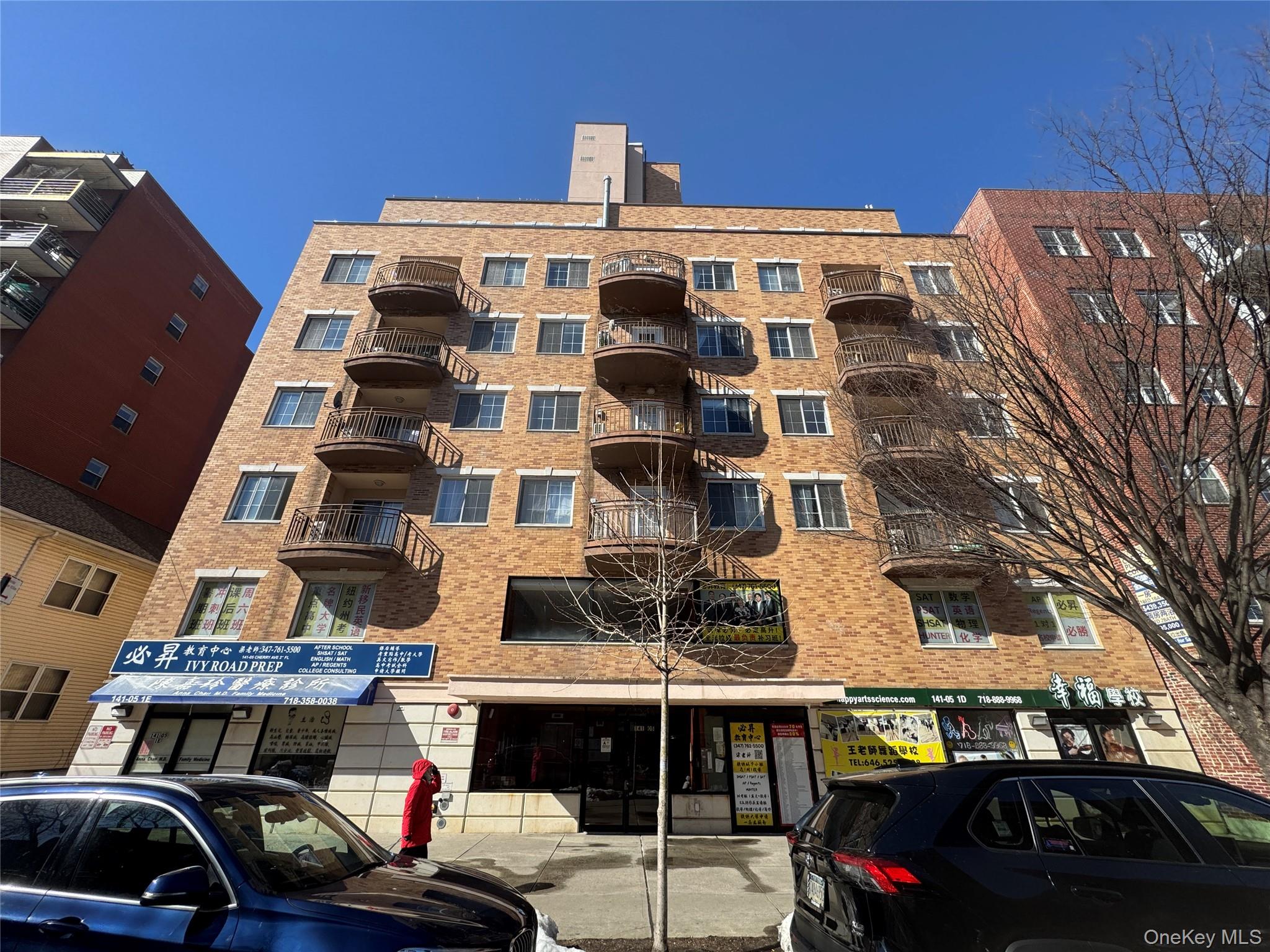 14105 Cherry Avenue 4D Property Photo 1