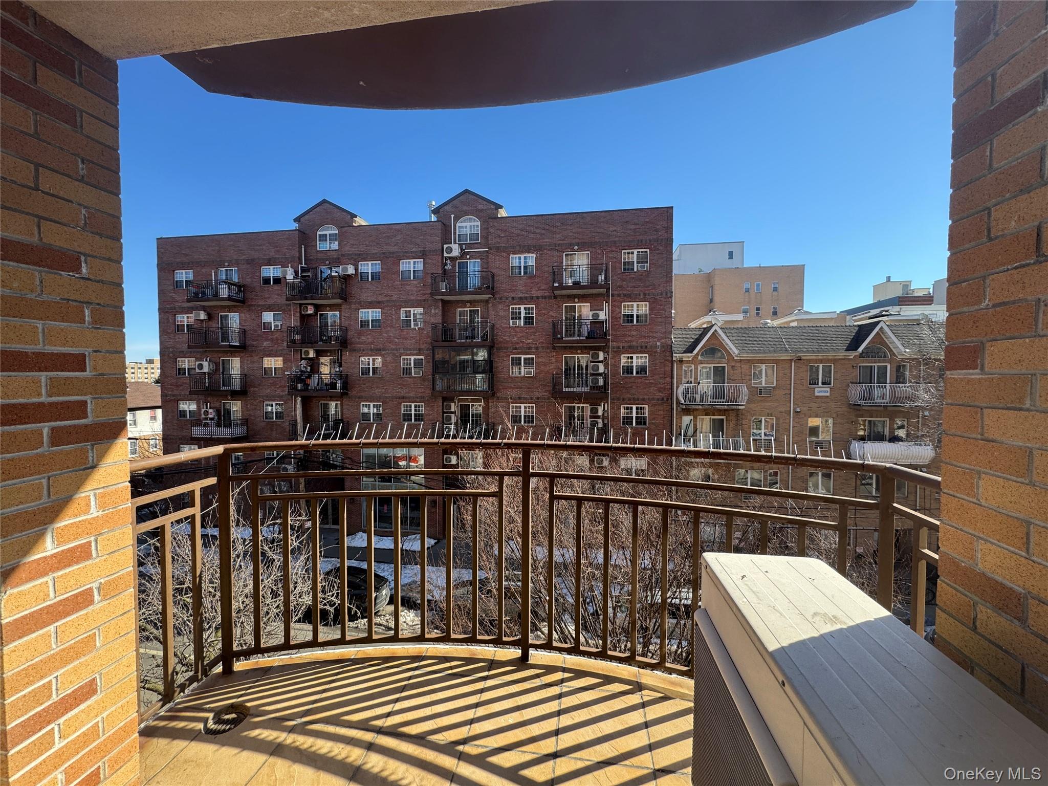14105 Cherry Avenue 4d Property Photo 5