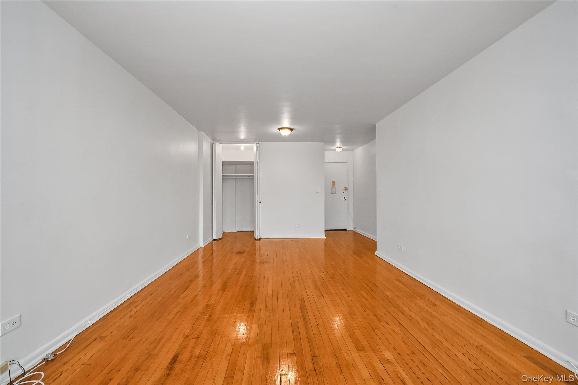 23-25 Bell Boulevard 6j Property Photo 2