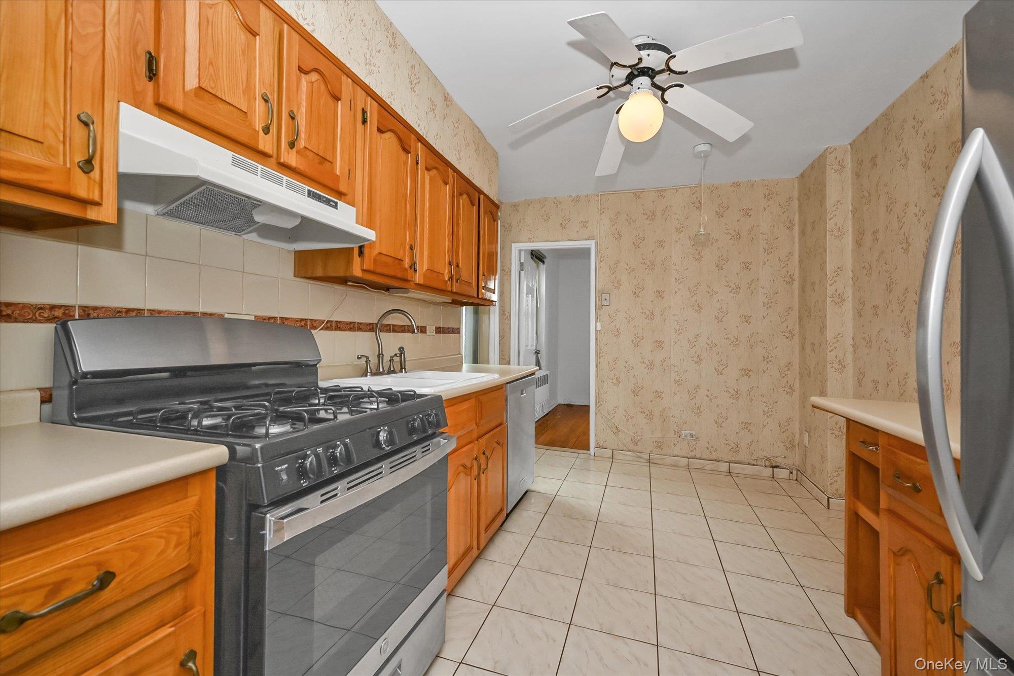 23-25 Bell Boulevard 6j Property Photo 6
