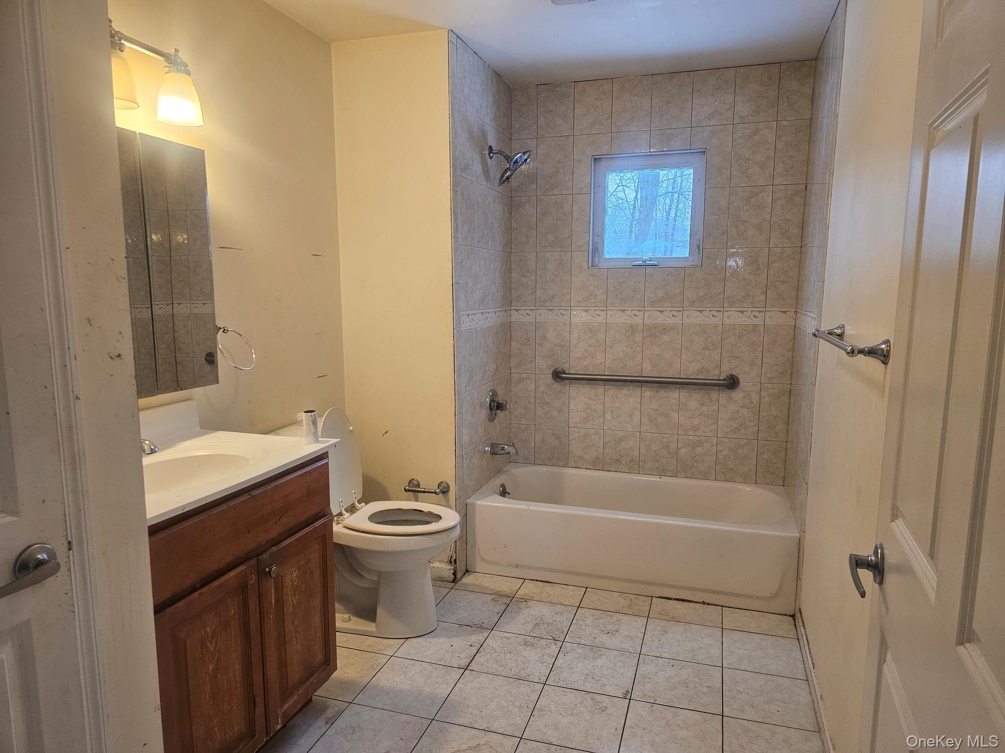 556 Taylor Avenue Property Photo 7