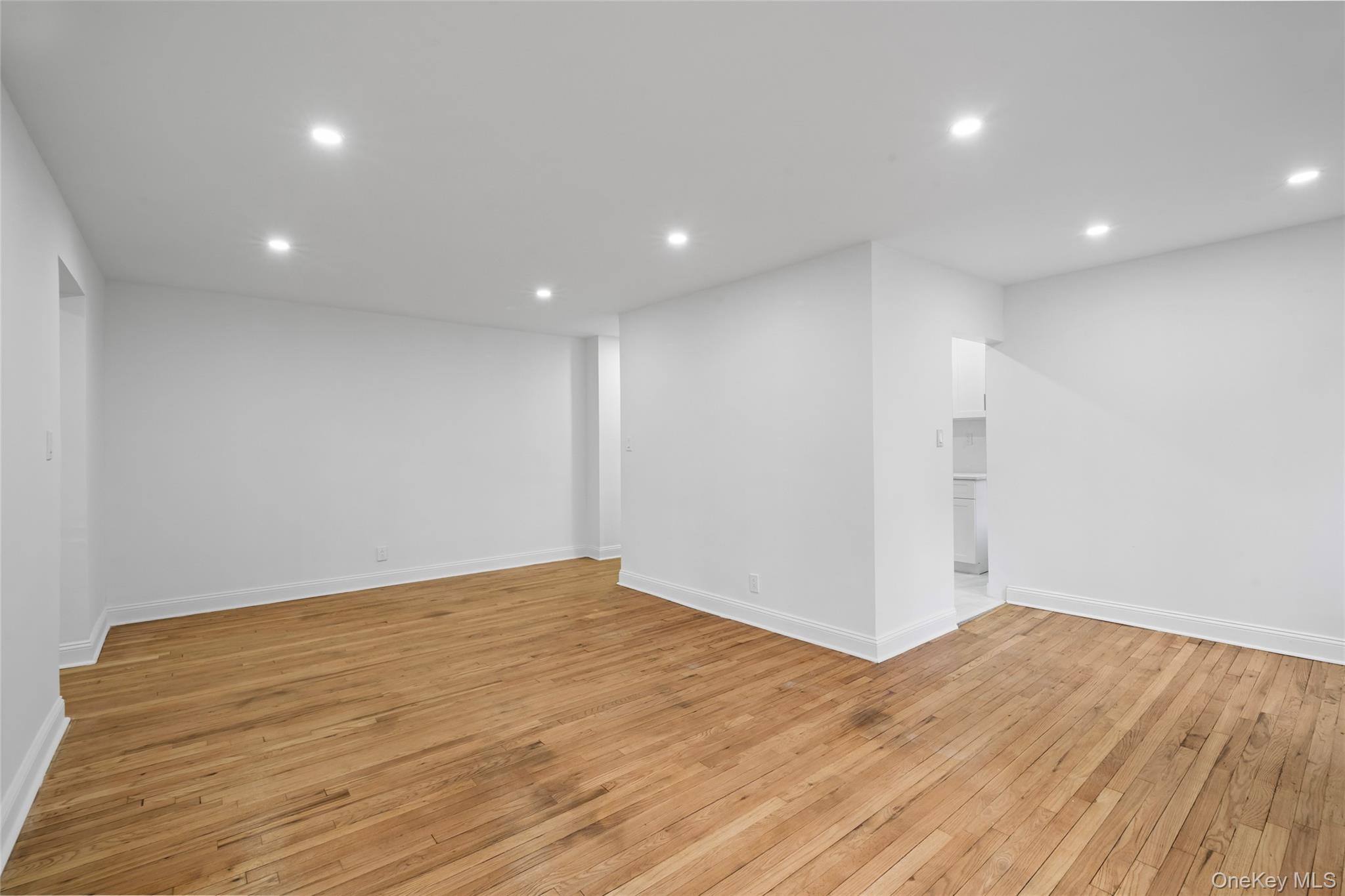 6535 Yellowstone Boulevard 2f Property Photo 8