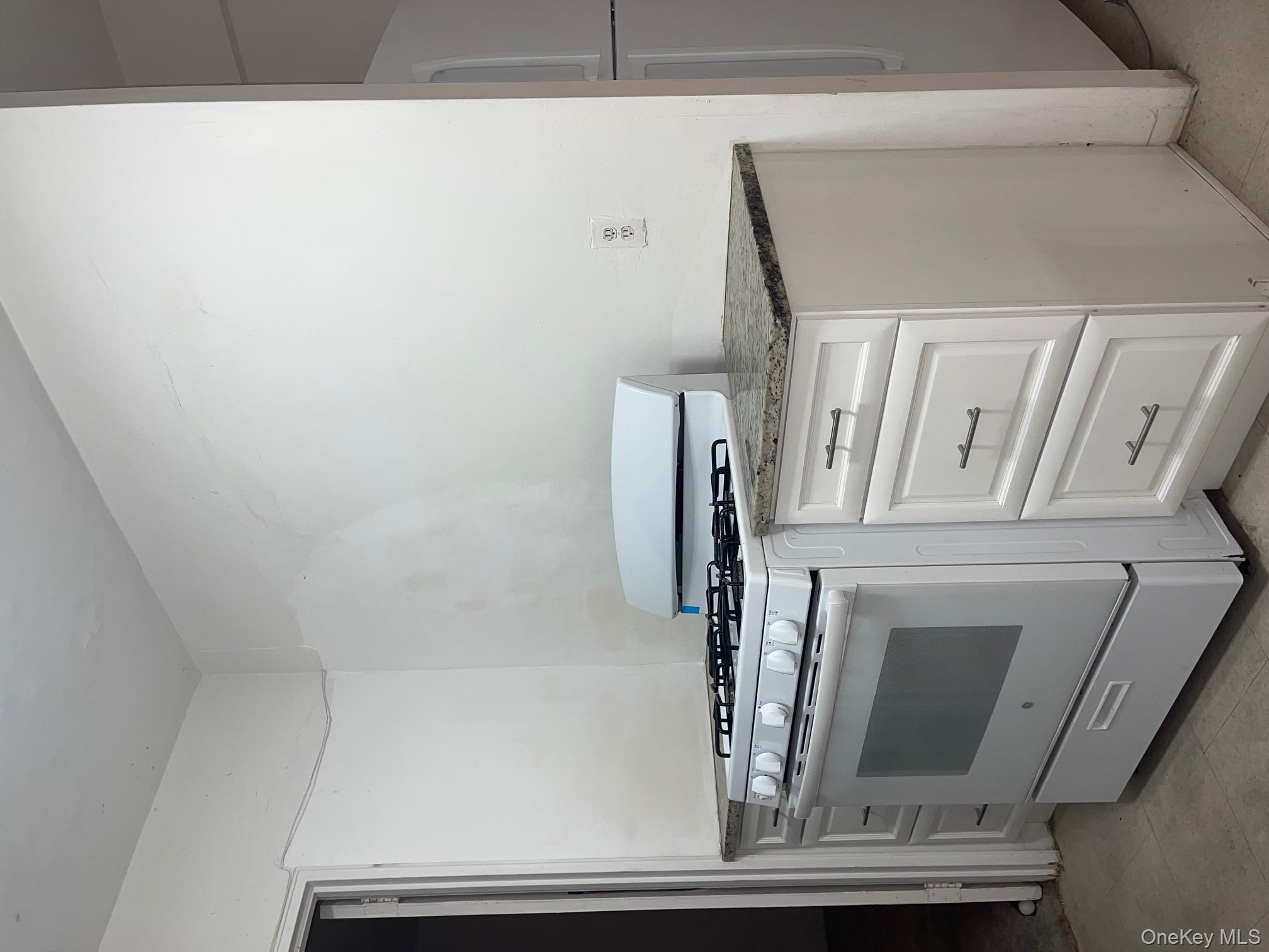 89-15 Parsons Boulevard 3l Property Photo 11