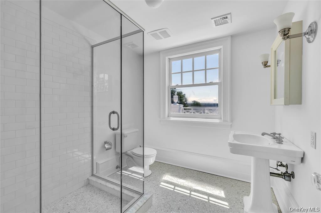 158 E Shore Road Property Photo 35