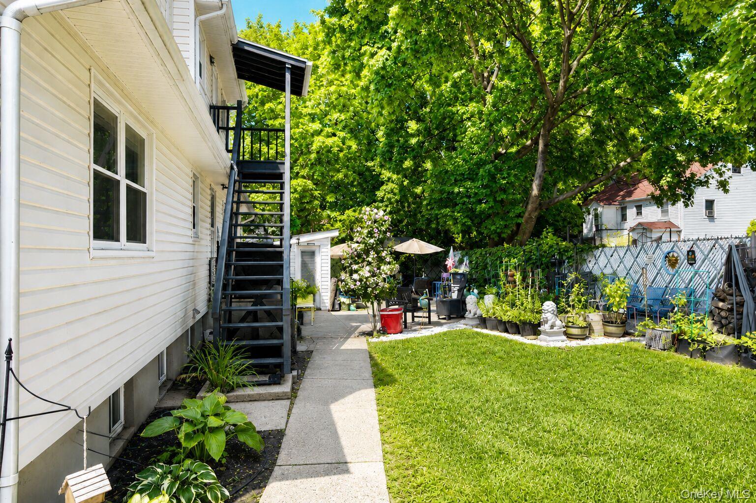 206 Winthrop Avenue 2 Property Photo 4
