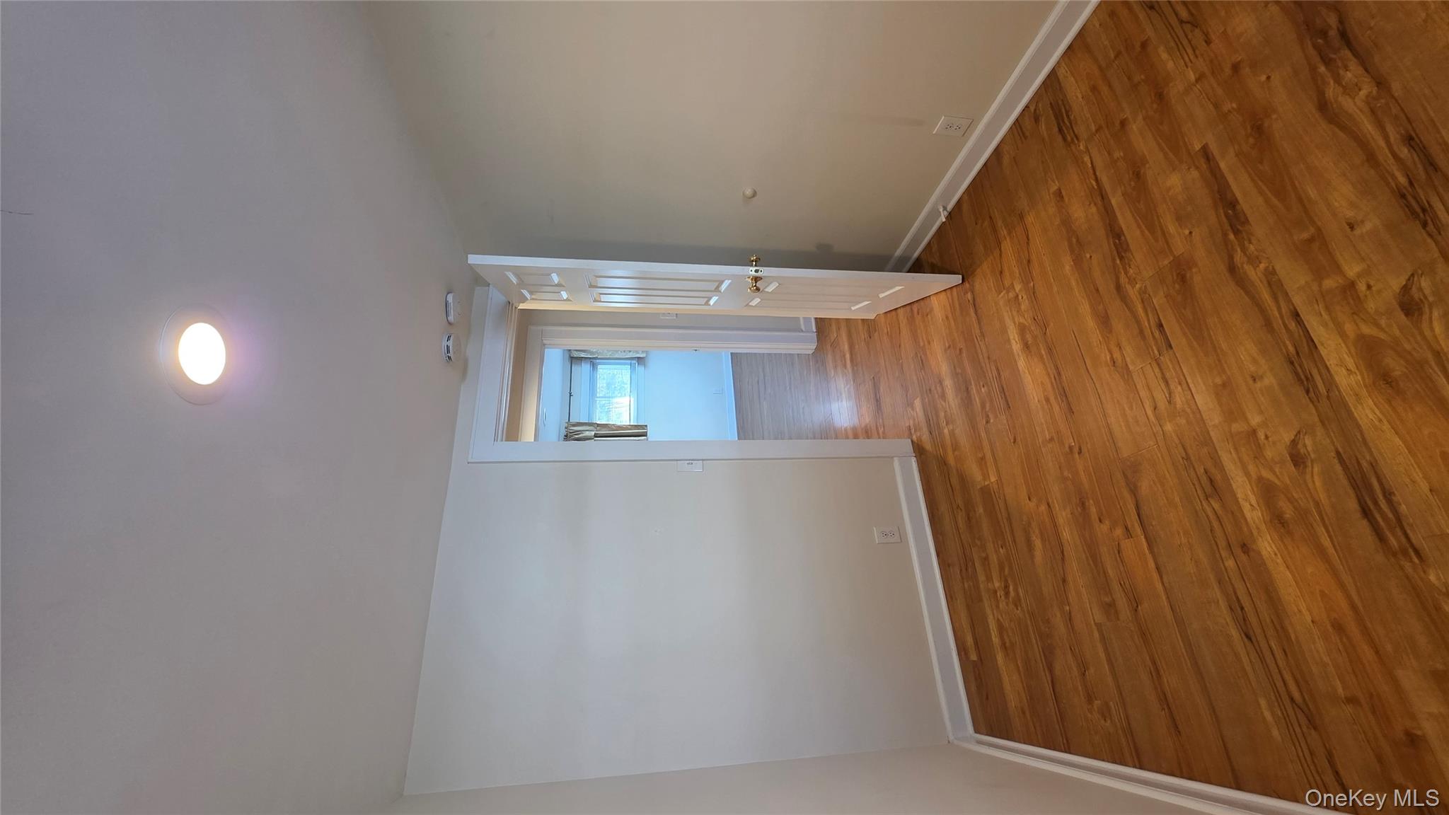 60 E Market Street Property Photo 15